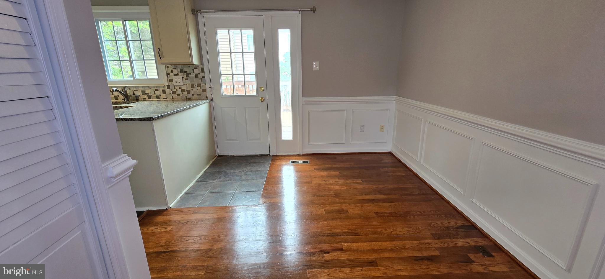 DAMASCUS VALLEY PARK - Residential Lease