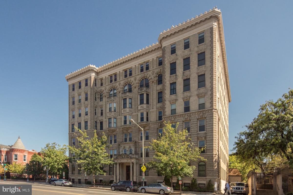 1325 13TH STREET NW 305