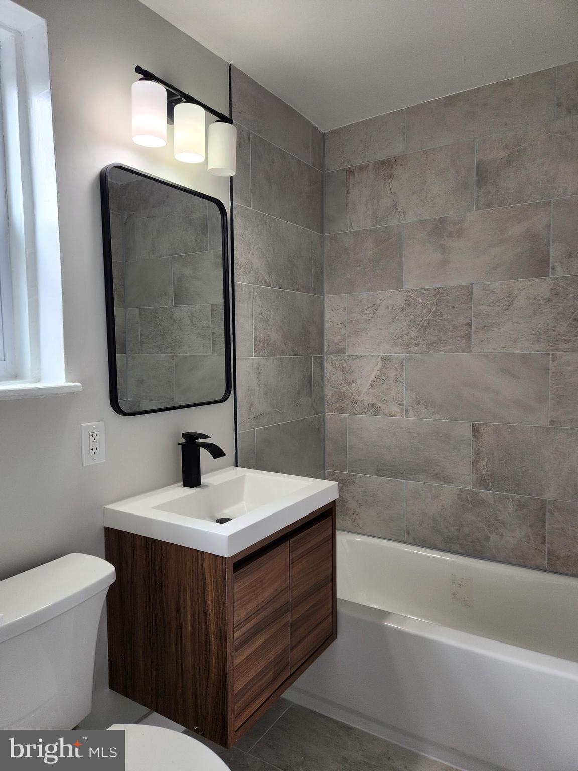 OXON RUN HILLS - Residential