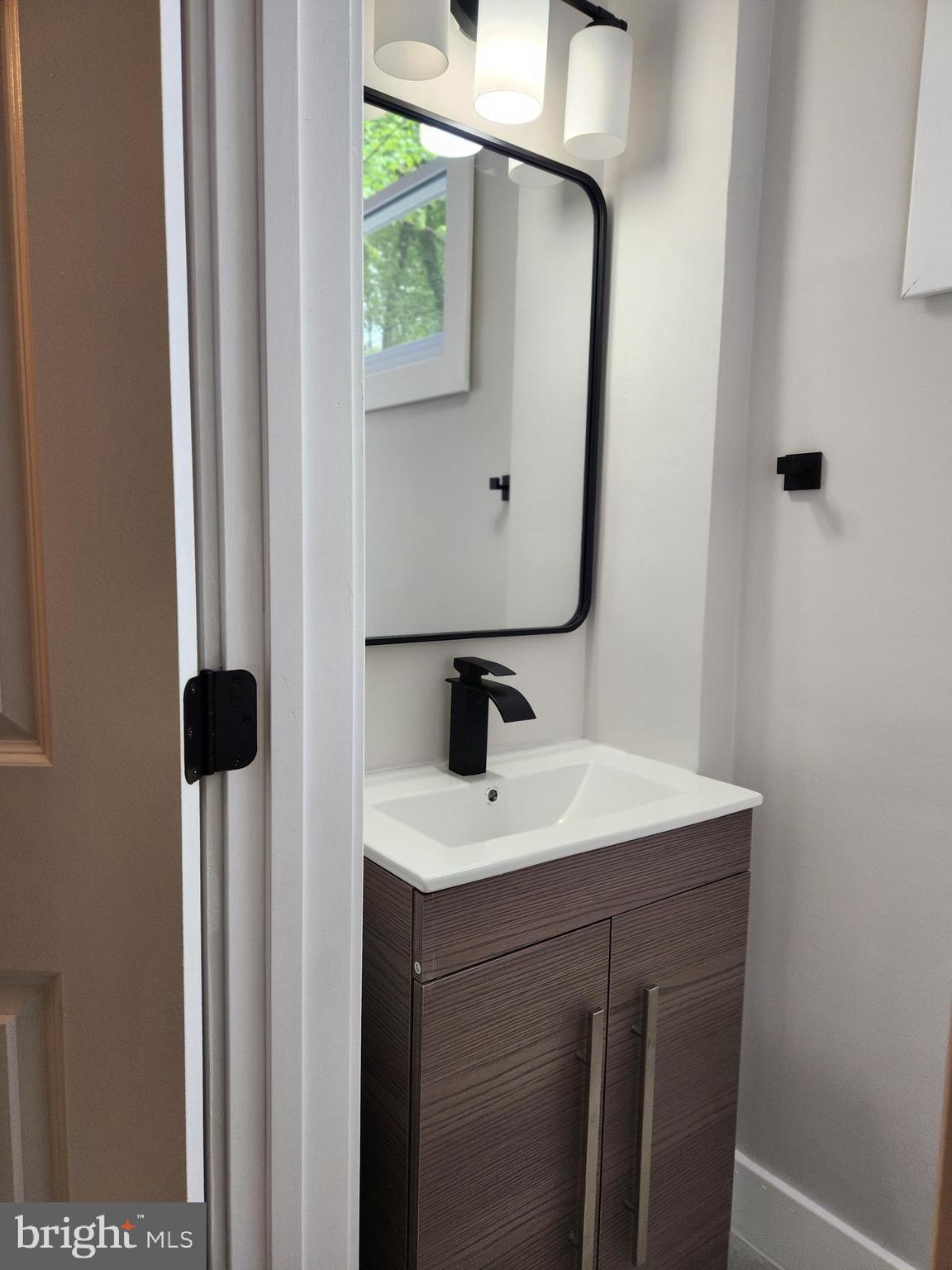 OXON RUN HILLS - Residential