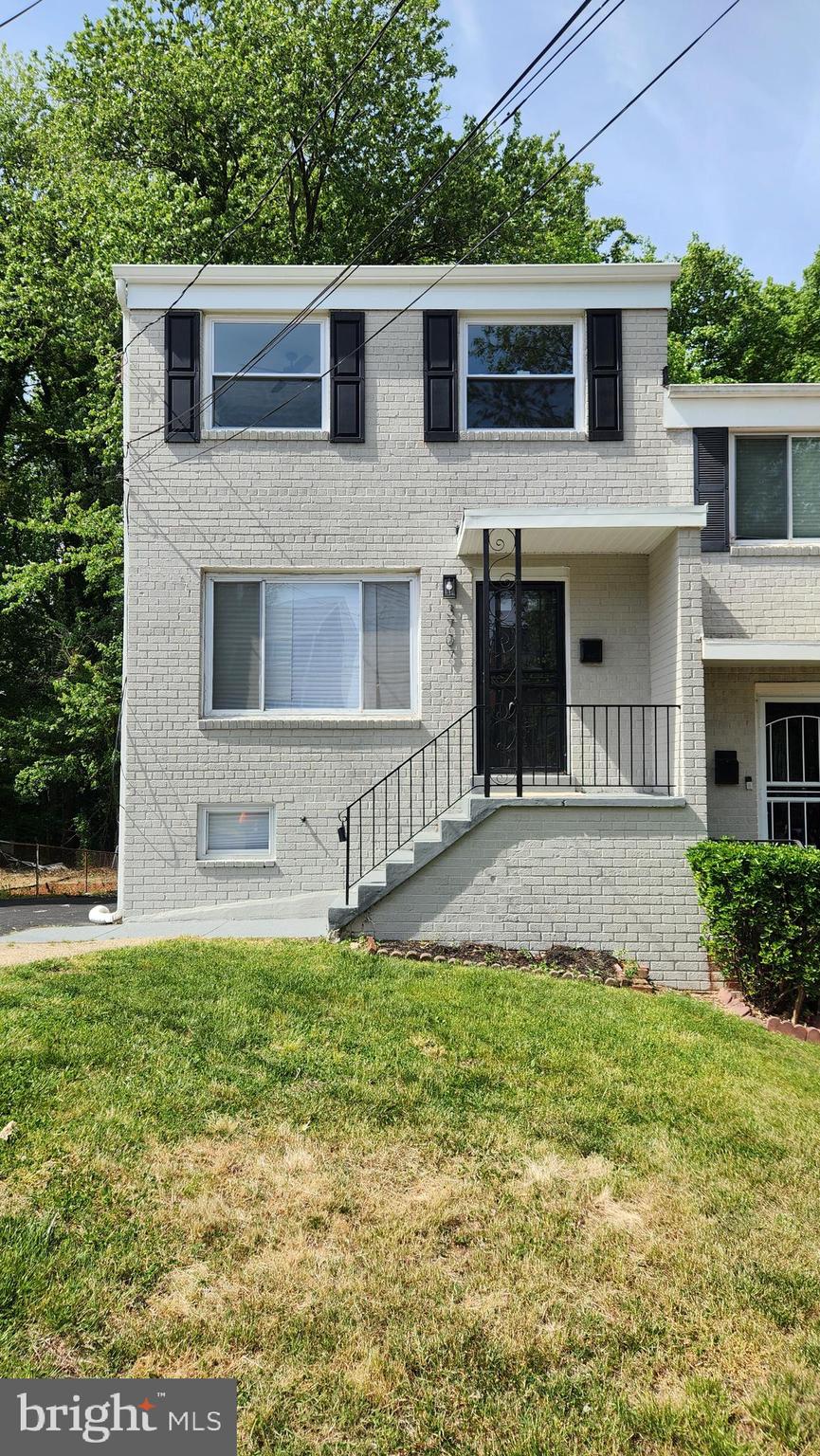 OXON RUN HILLS - Residential