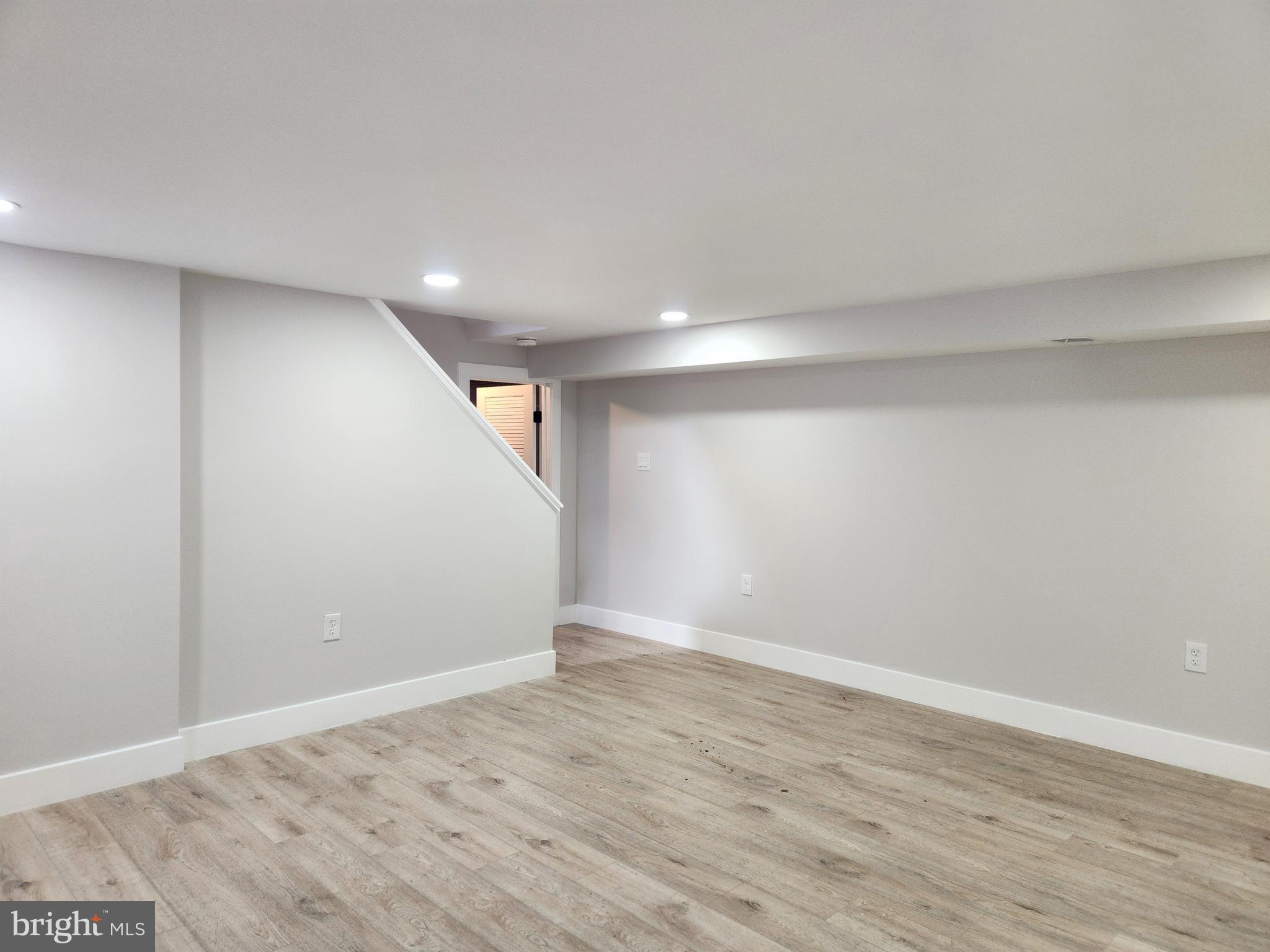 OXON RUN HILLS - Residential