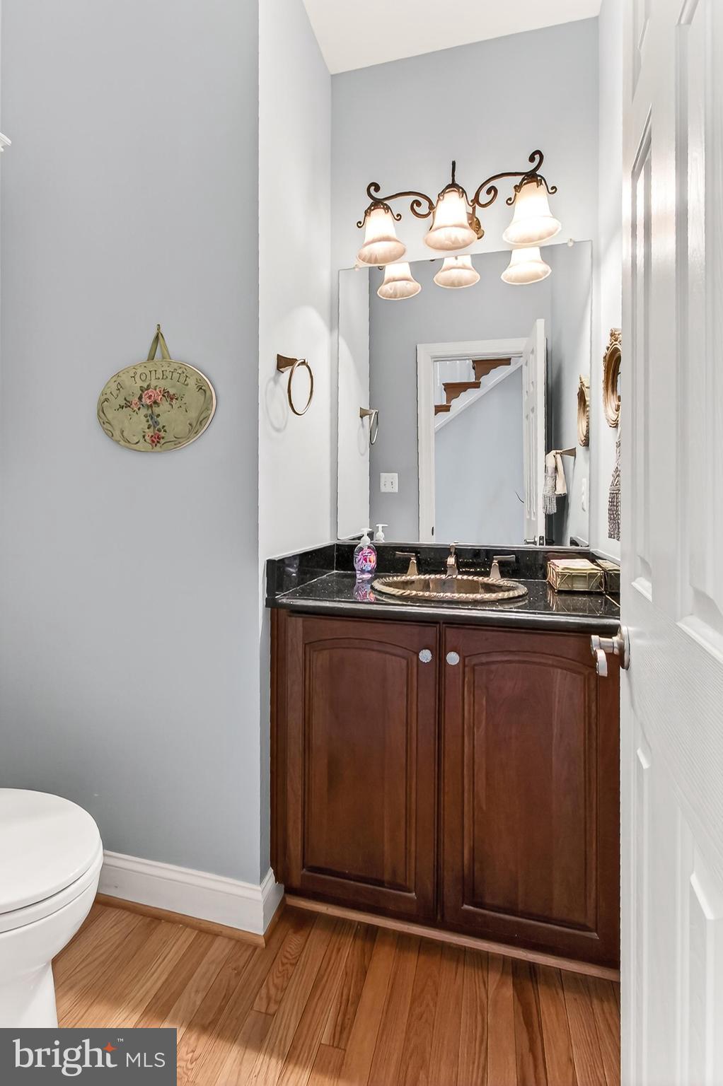 HAMPTONS OF MCLEAN - Residential