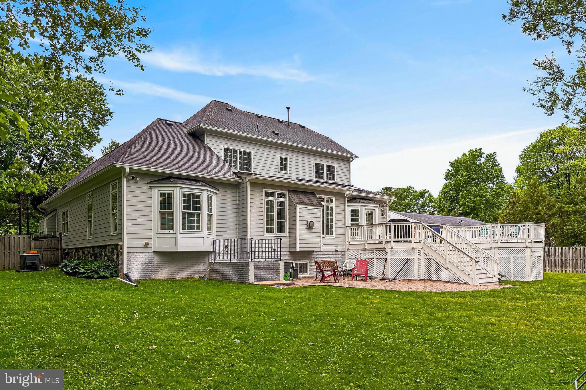 HAMPTONS OF MCLEAN - Residential