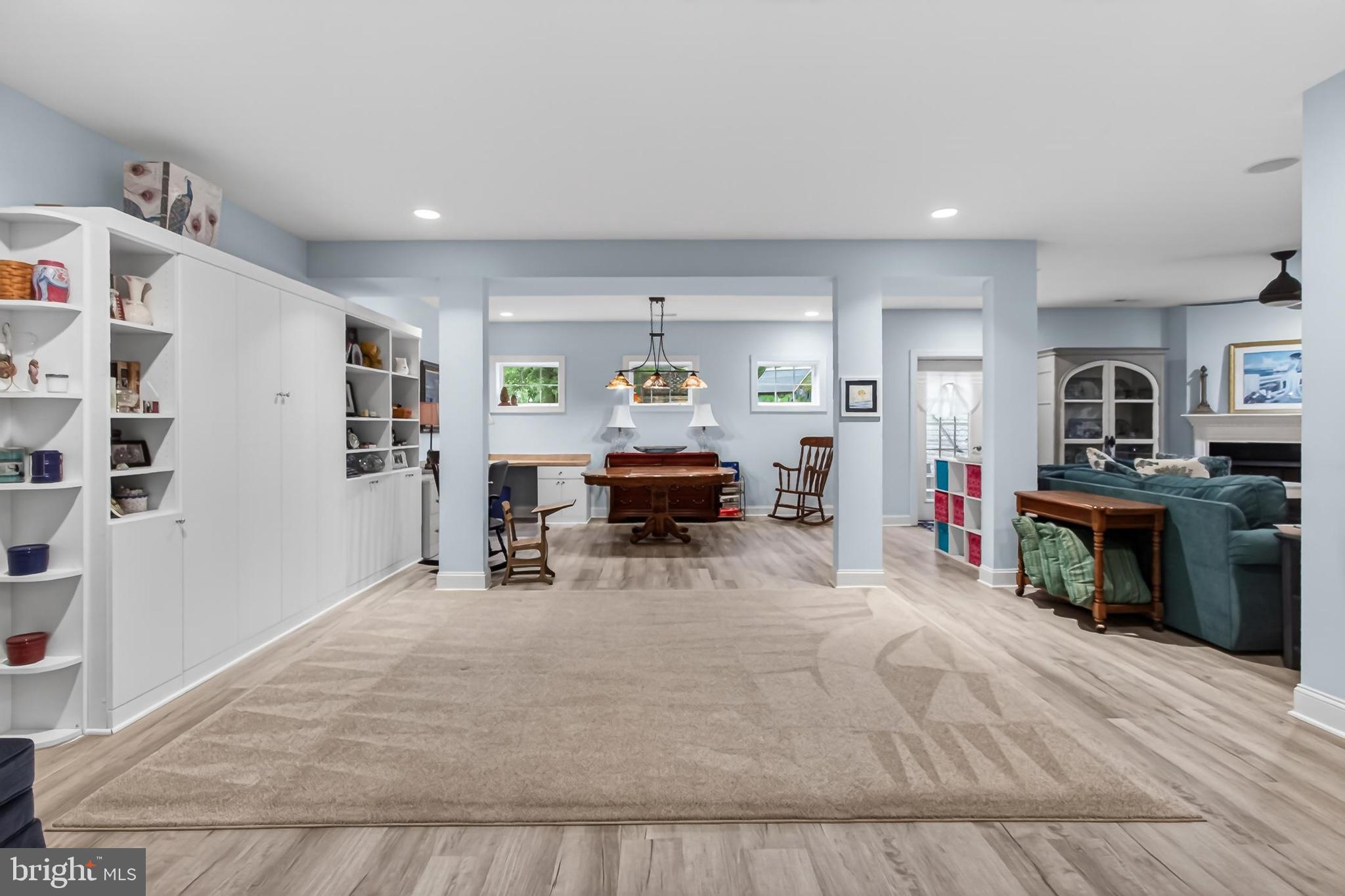 HAMPTONS OF MCLEAN - Residential