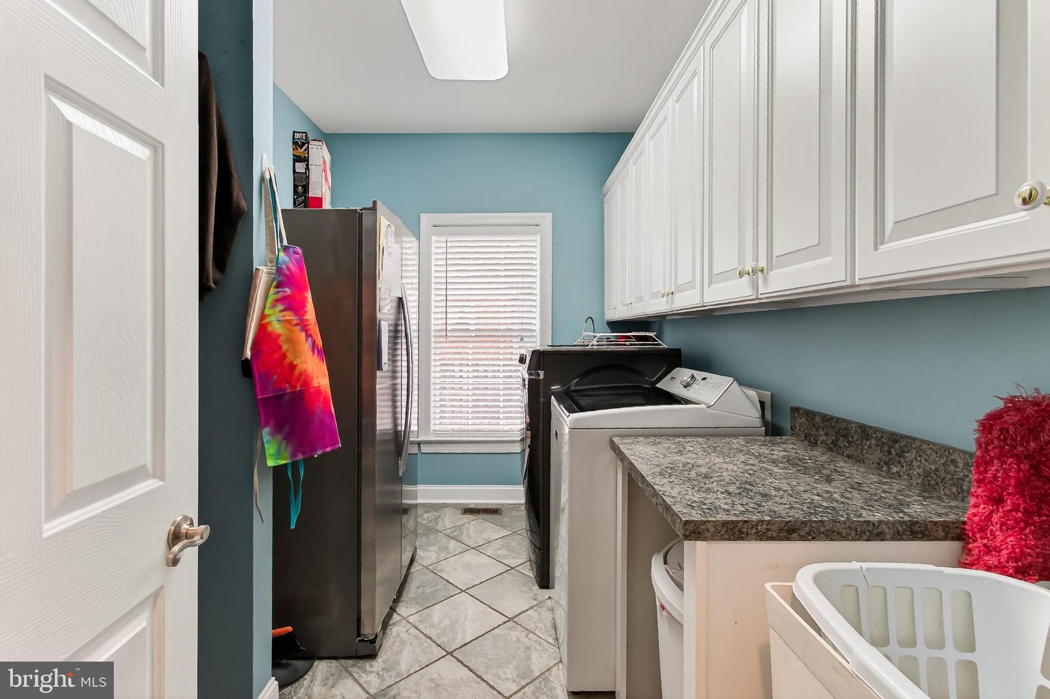 HAMPTONS OF MCLEAN - Residential