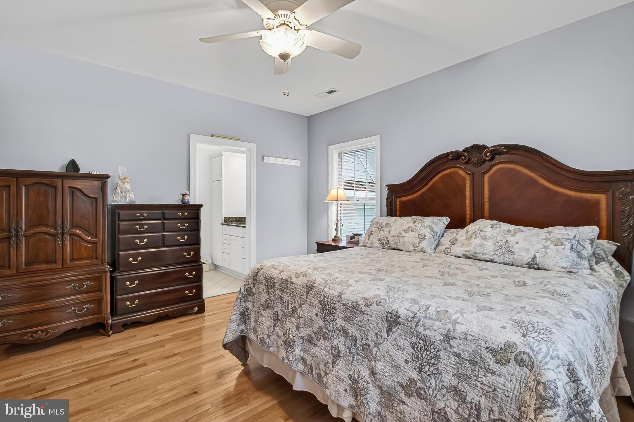 HAMPTONS OF MCLEAN - Residential