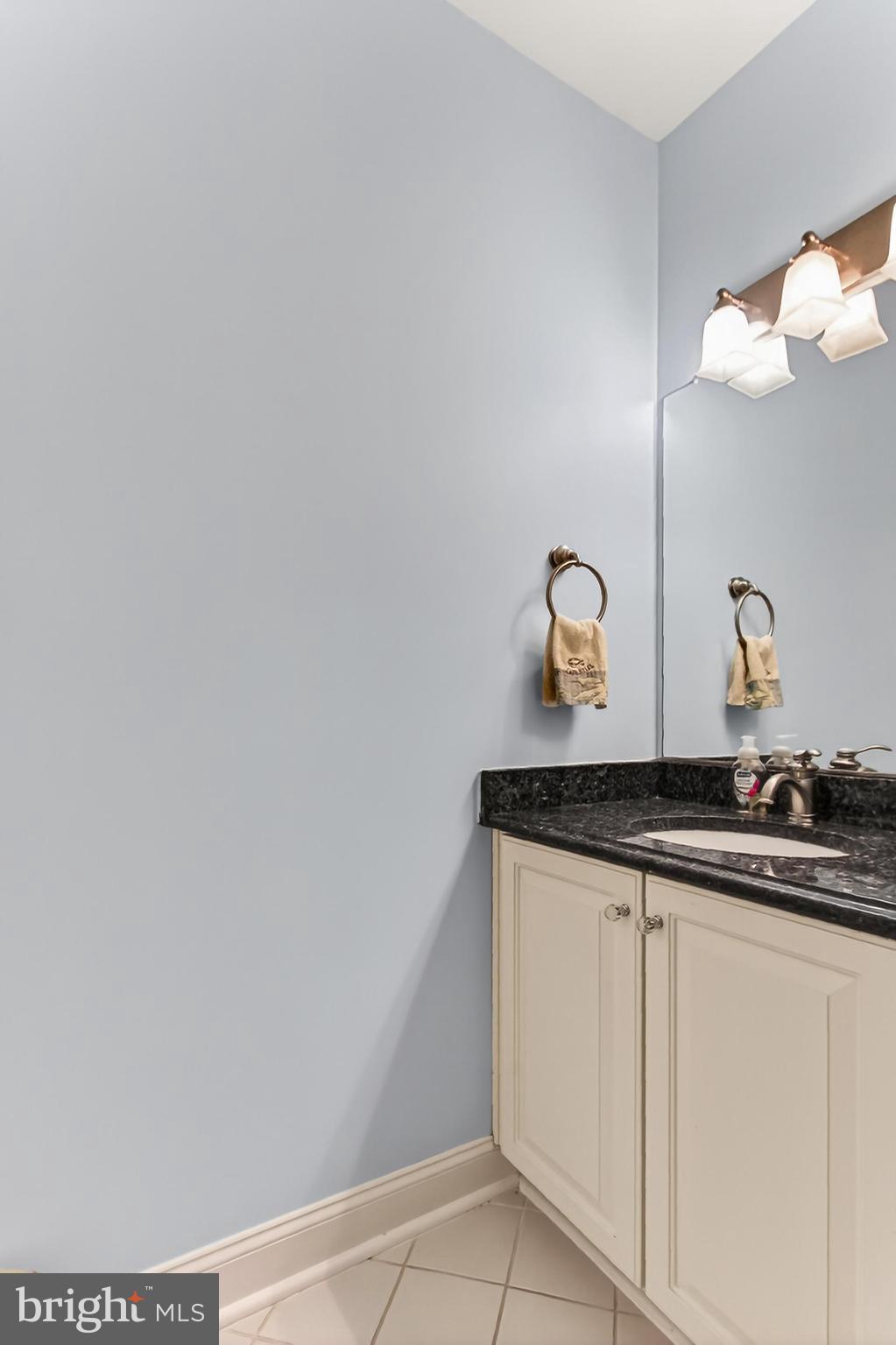 HAMPTONS OF MCLEAN - Residential