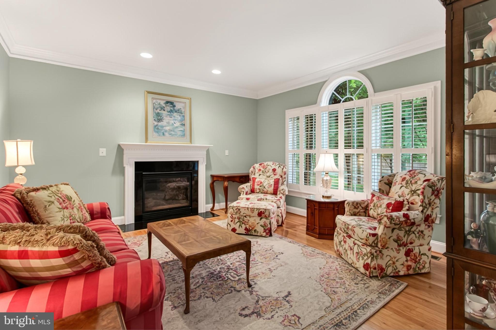 HAMPTONS OF MCLEAN - Residential