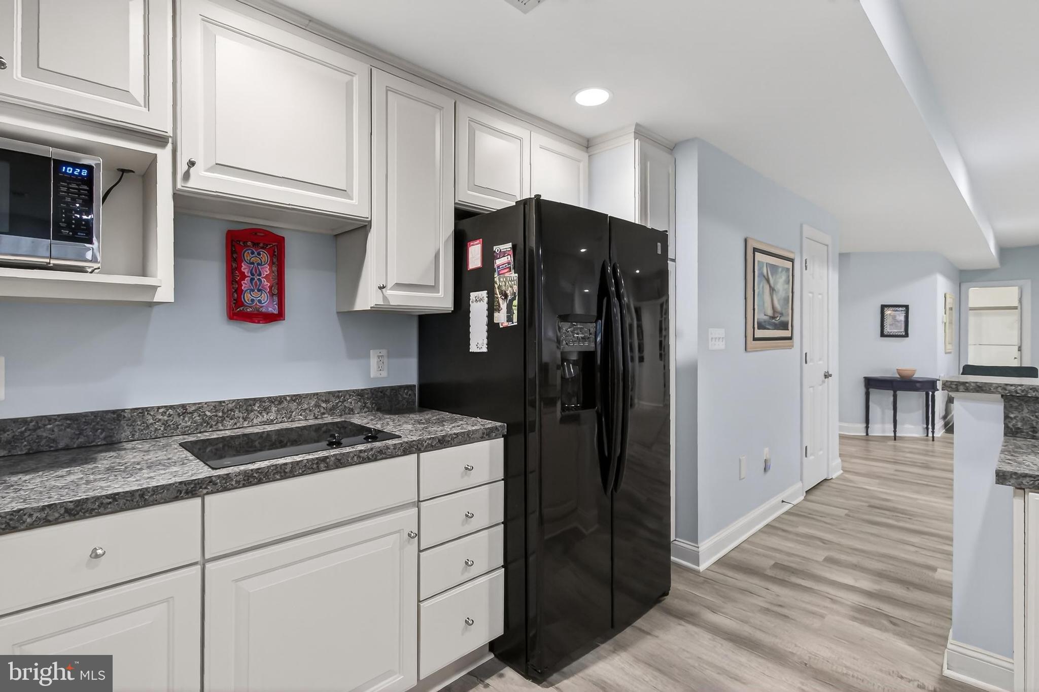 HAMPTONS OF MCLEAN - Residential