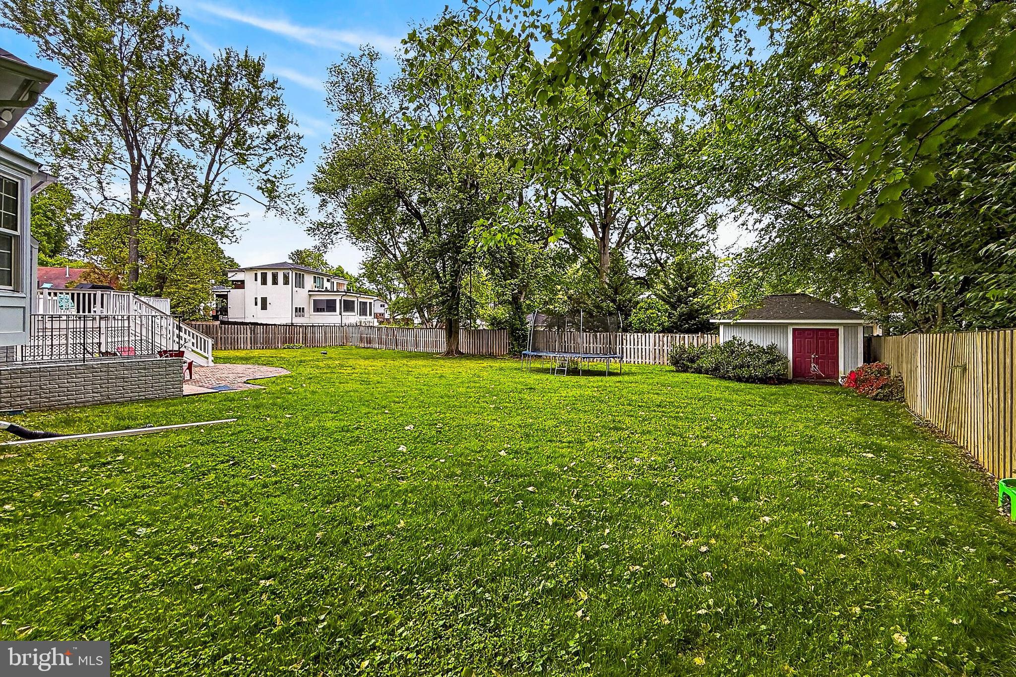 HAMPTONS OF MCLEAN - Residential