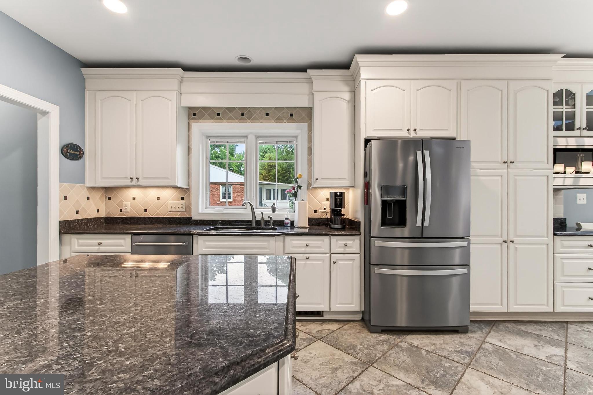 HAMPTONS OF MCLEAN - Residential