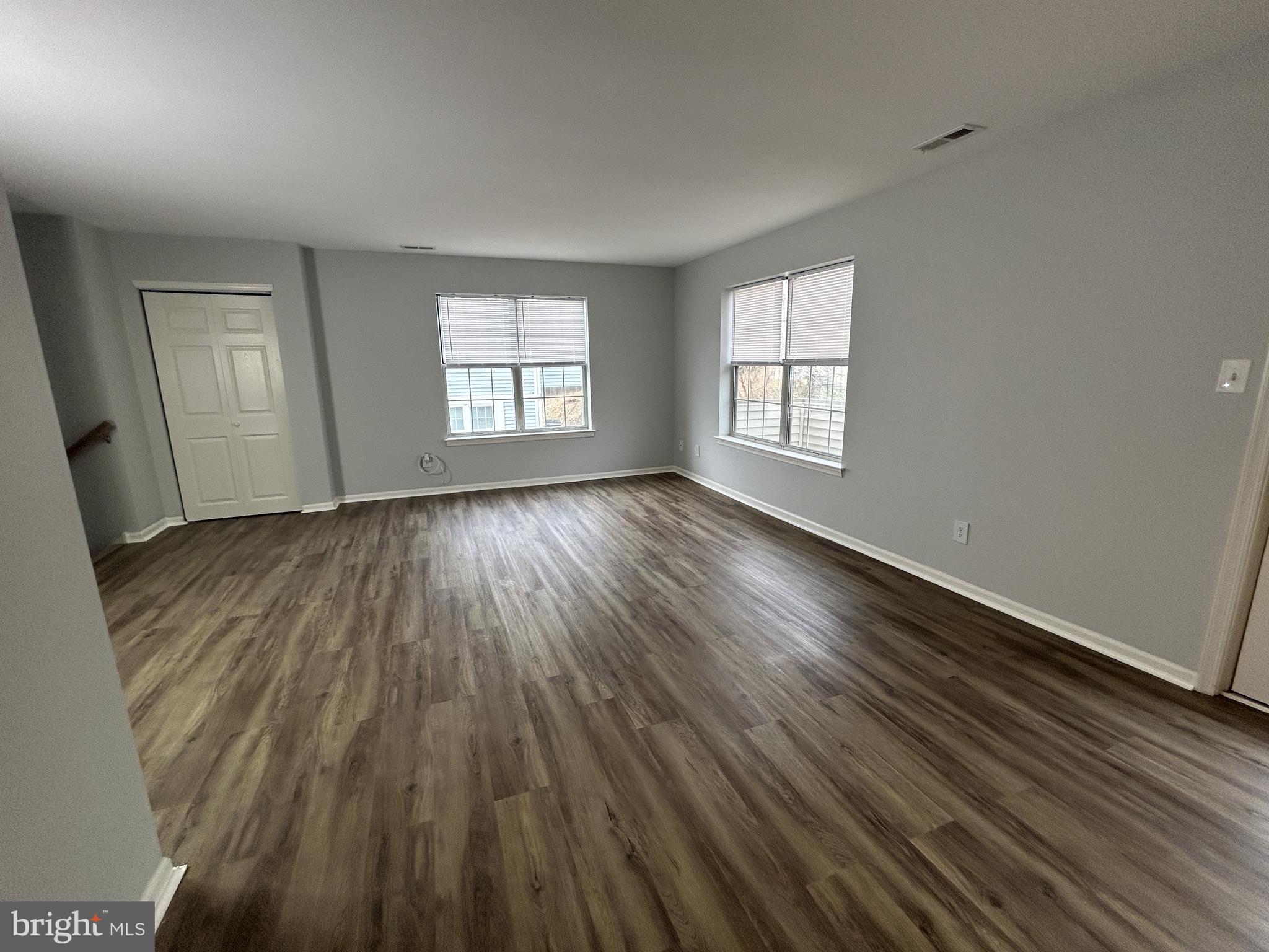 DRUMMOND RIDGE - Residential Lease