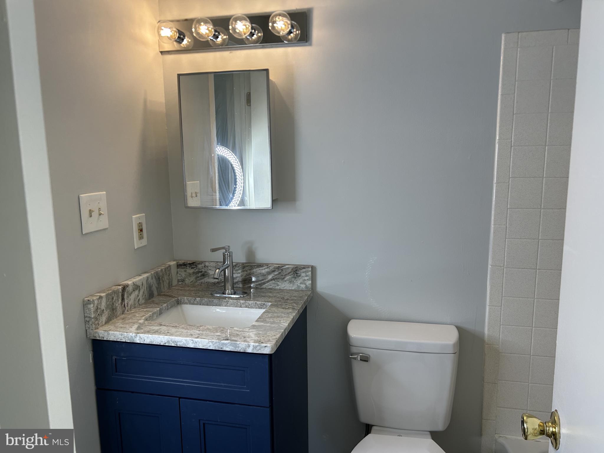 DRUMMOND RIDGE - Residential Lease