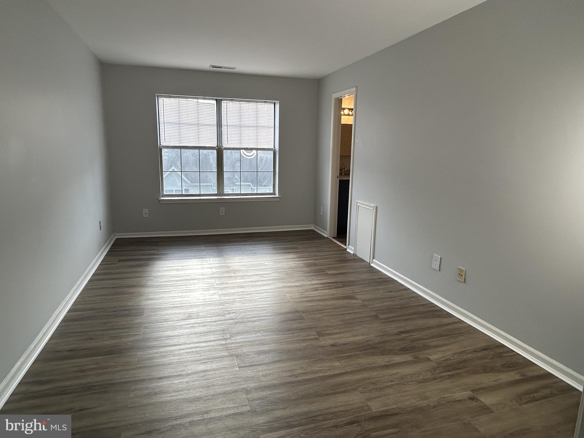 DRUMMOND RIDGE - Residential Lease