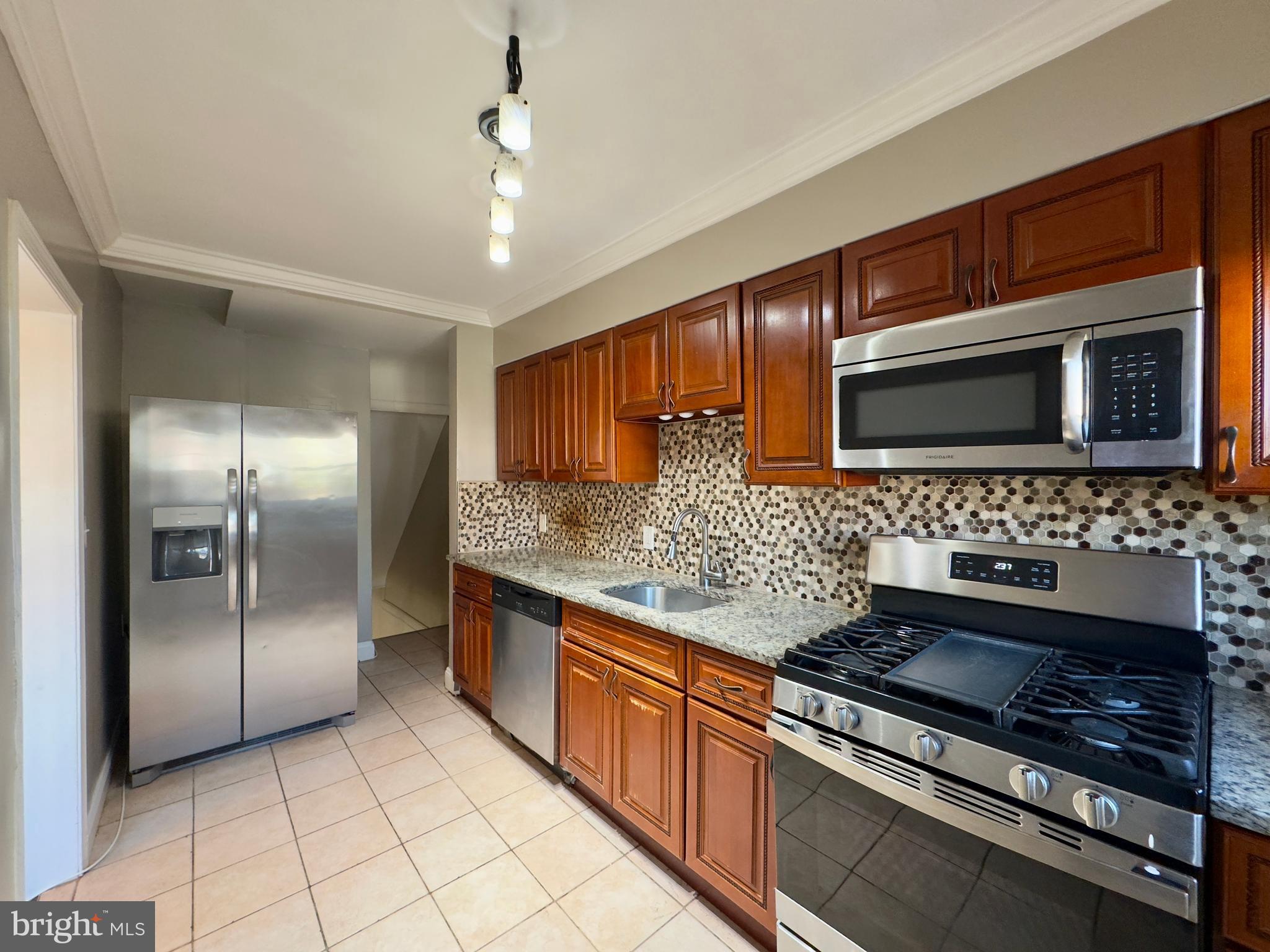 STONEWOOD-PENTWOOD-WINSTON - Residential Lease