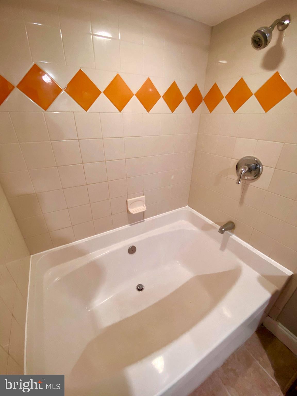 STONEWOOD-PENTWOOD-WINSTON - Residential Lease