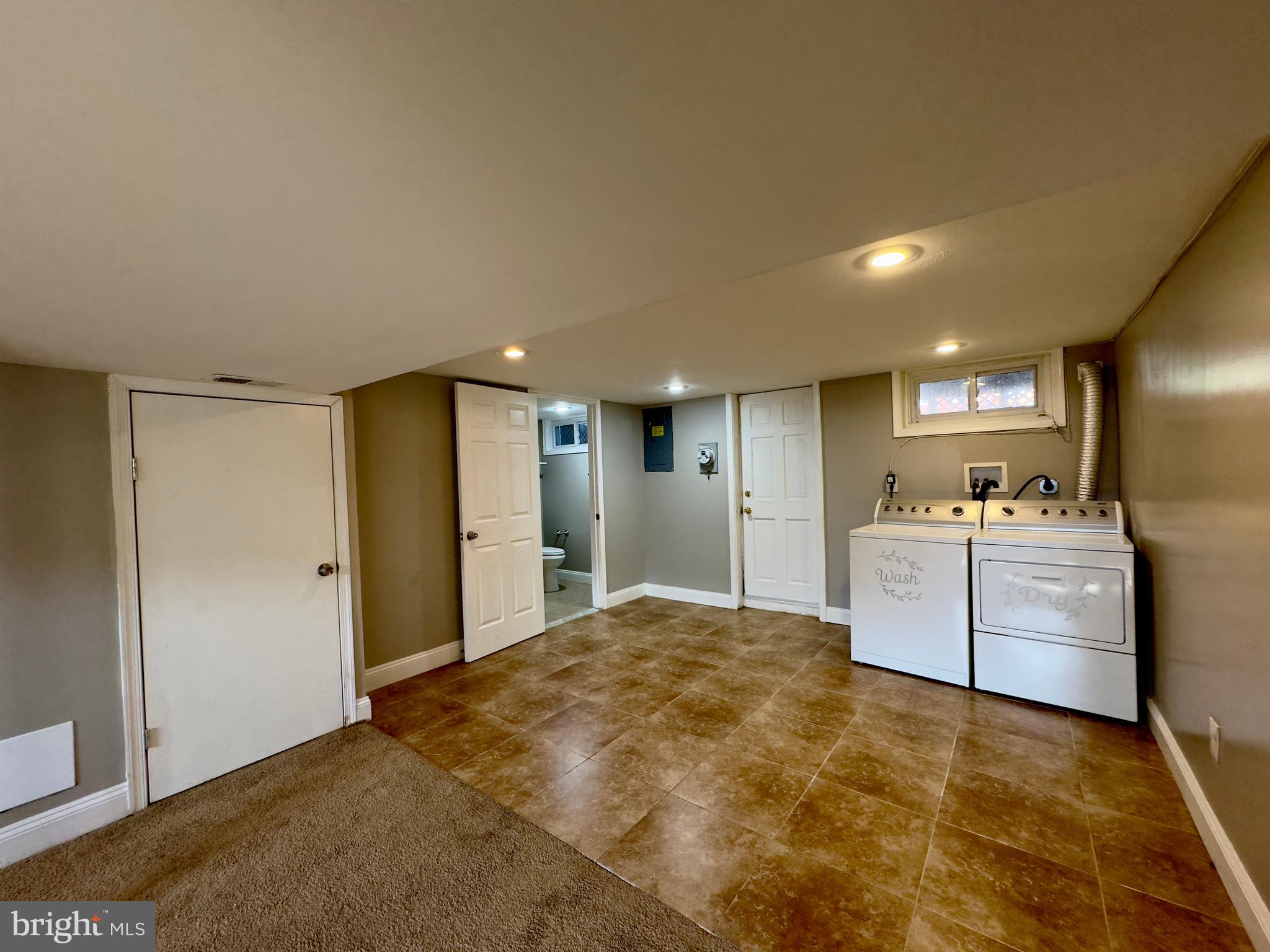 STONEWOOD-PENTWOOD-WINSTON - Residential Lease