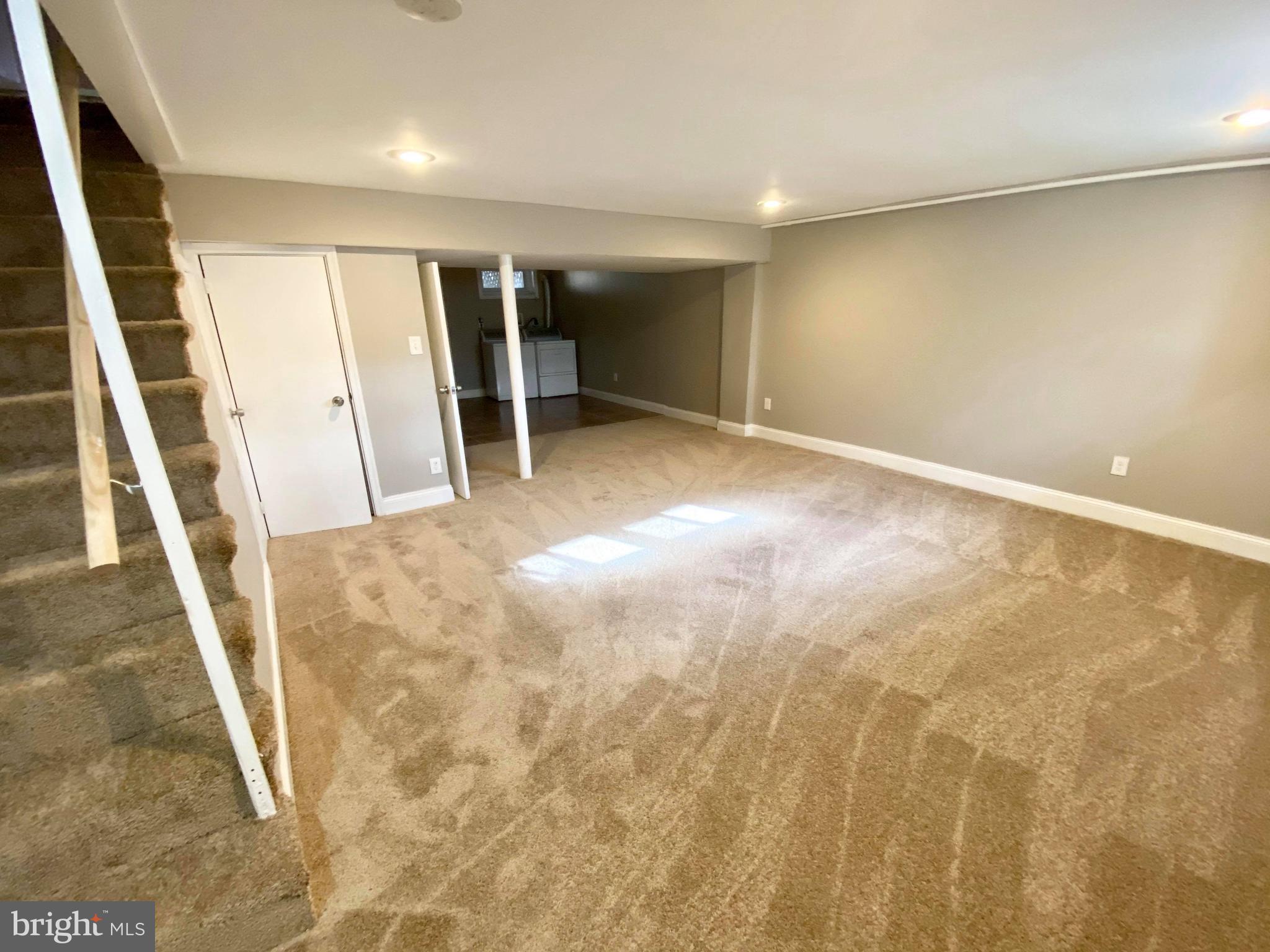 STONEWOOD-PENTWOOD-WINSTON - Residential Lease