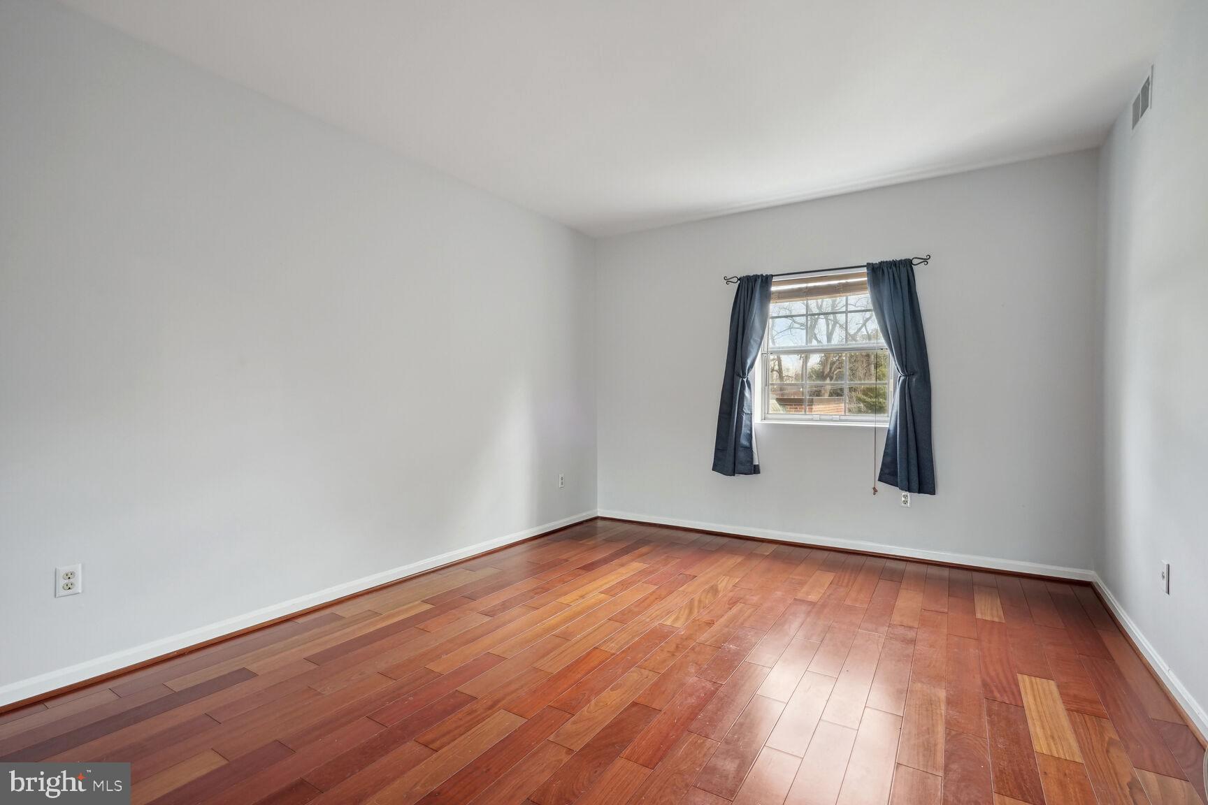 1758 N RHODES STREET 6-339