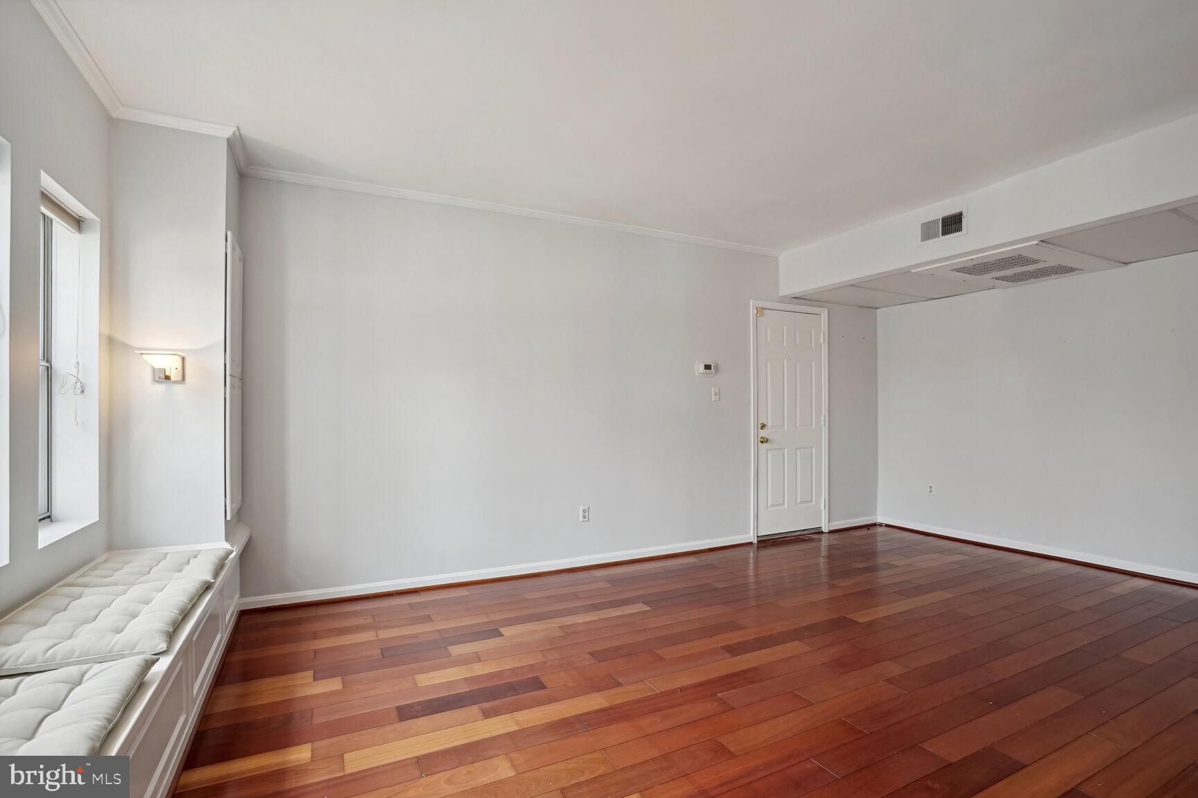 COLONIAL VILLAGE II - Residential Lease