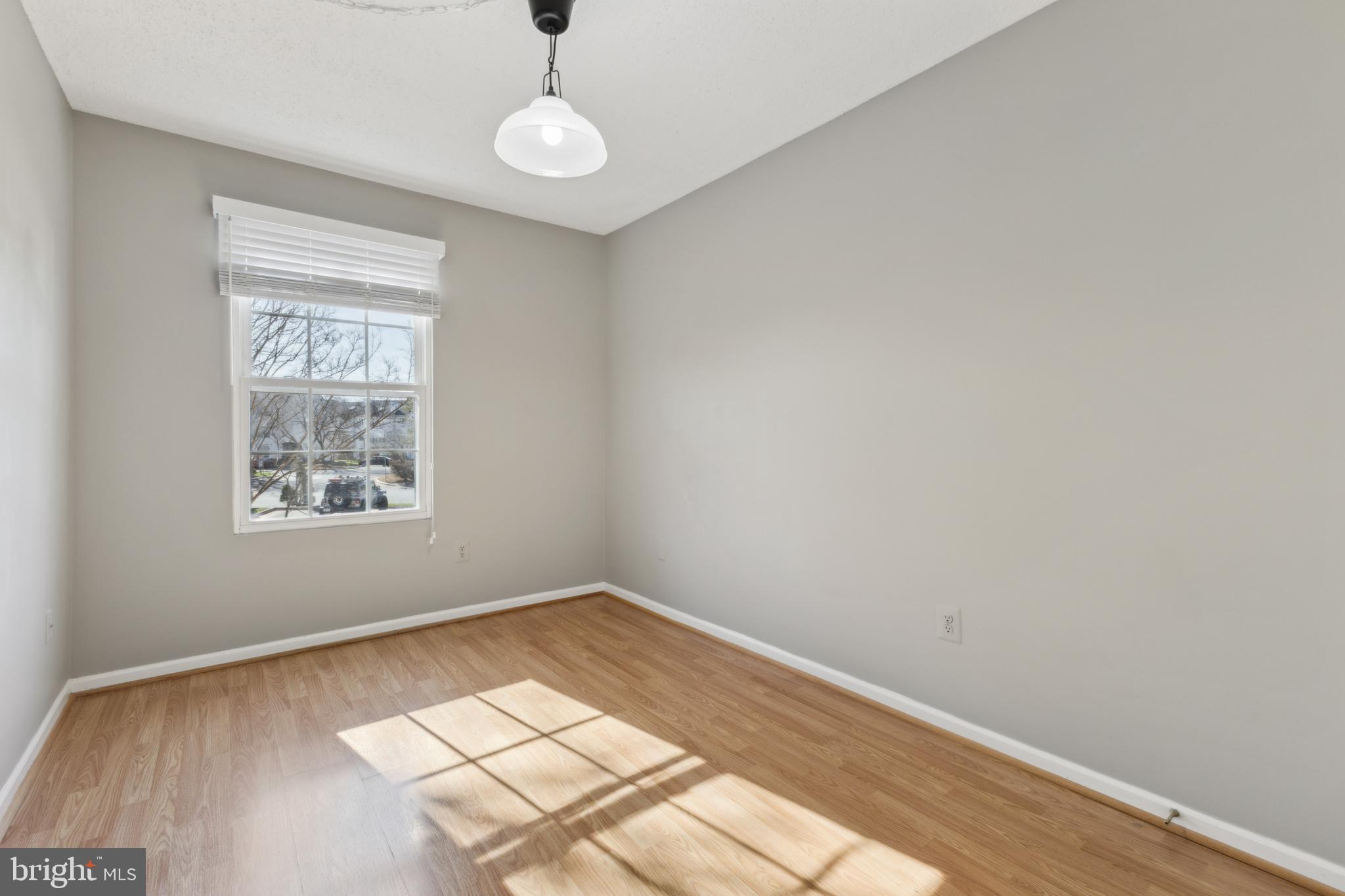 HUNTERS SQUARE - Residential Lease