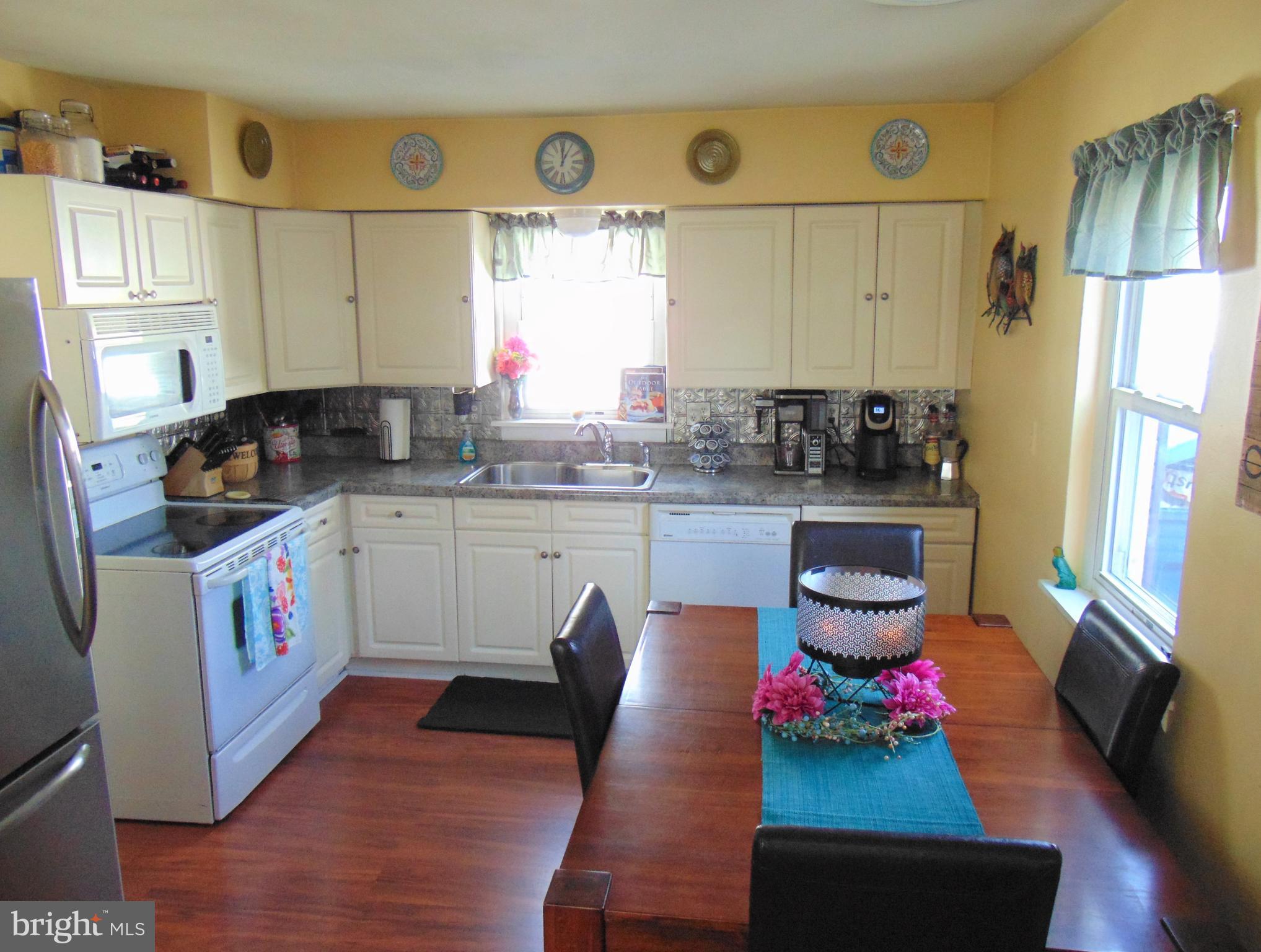 HAMPDEN GARDENS - Residential