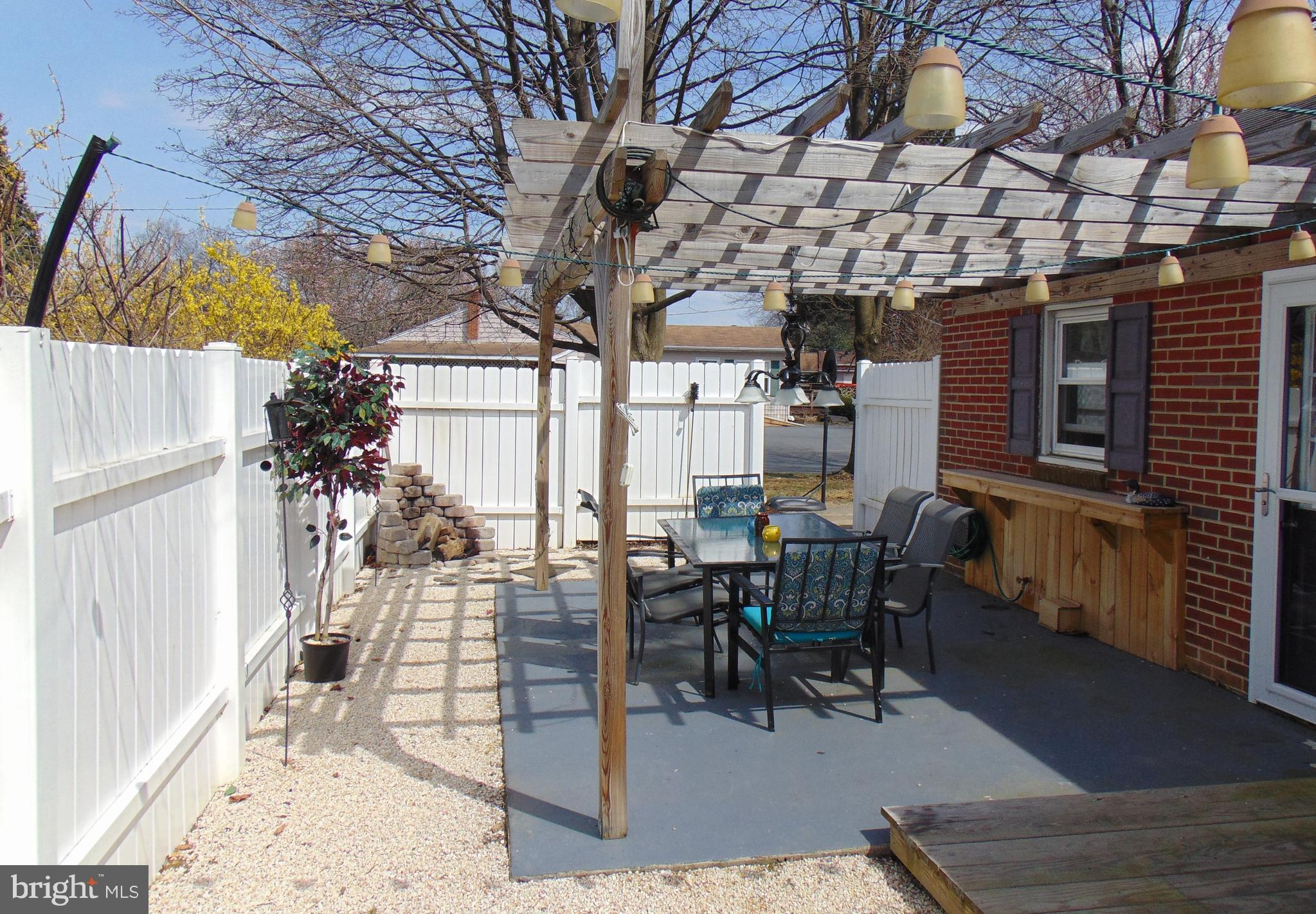 HAMPDEN GARDENS - Residential
