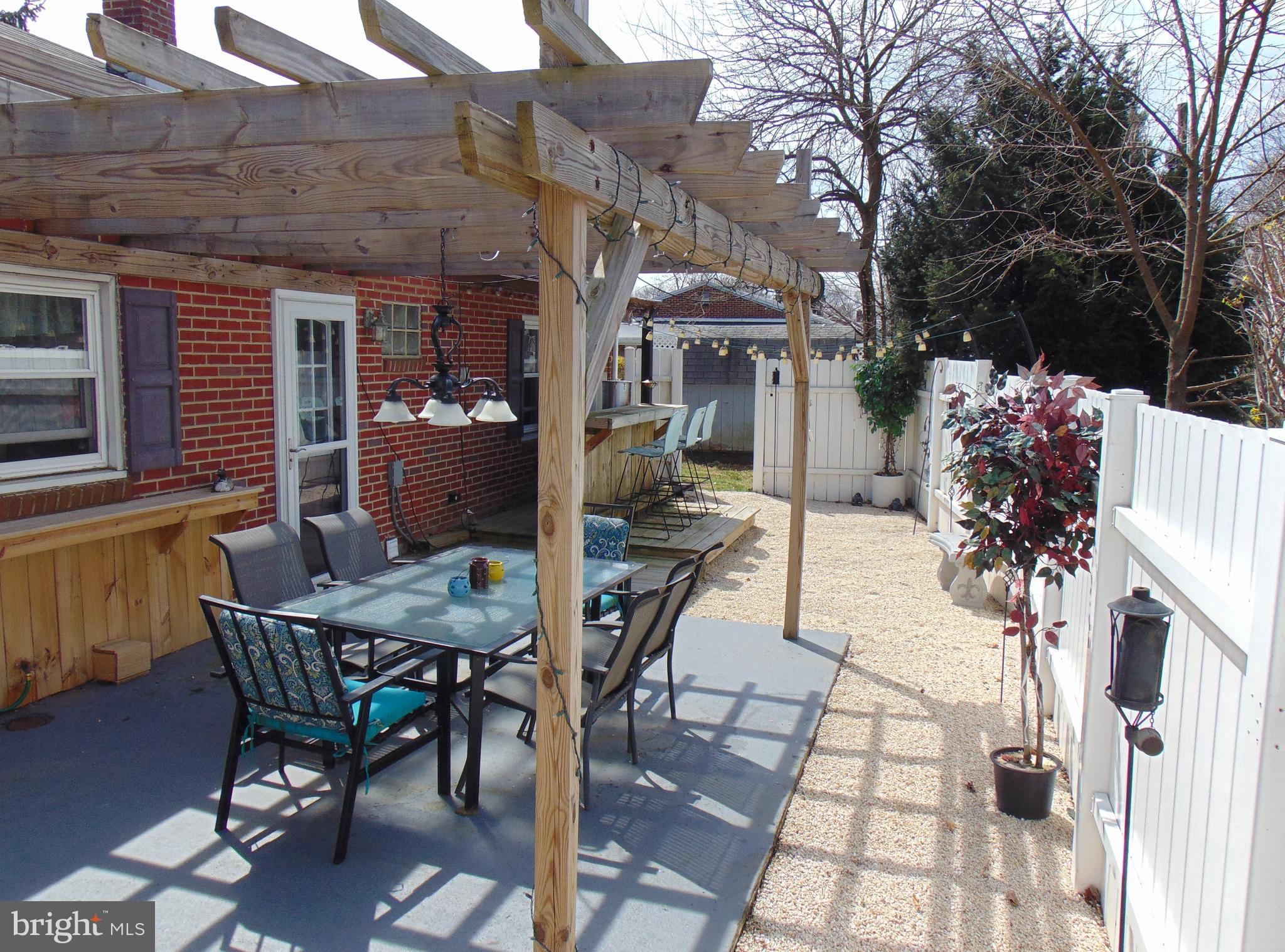 HAMPDEN GARDENS - Residential