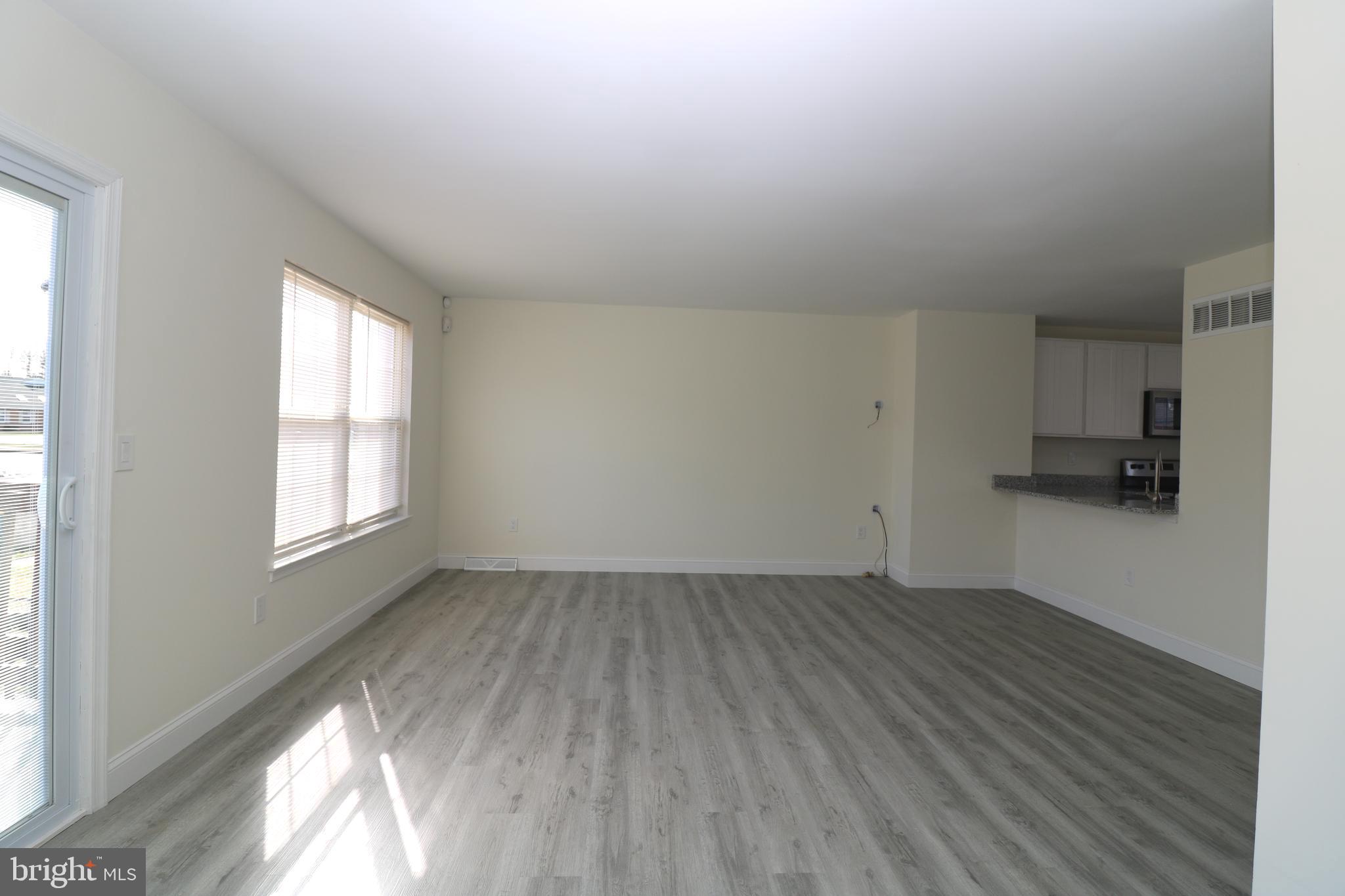 14 STARBOARD COURT 4