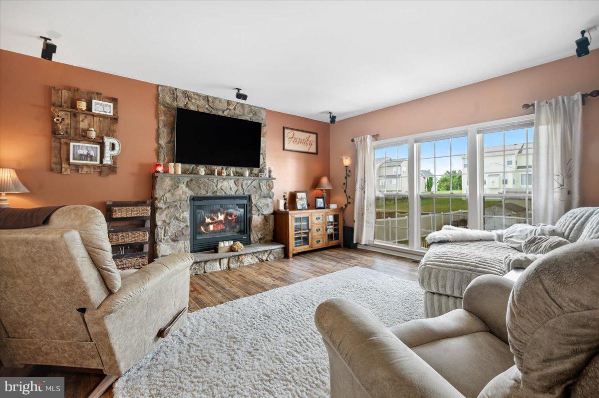 CHAPEL VIEW - Residential