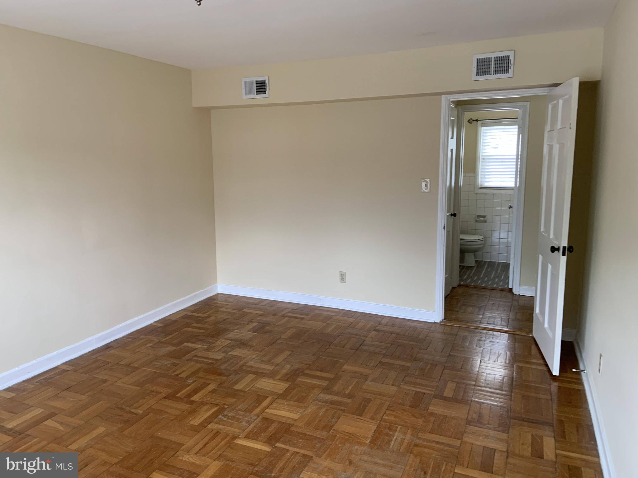 ASHTON HEIGHTS - Residential Lease