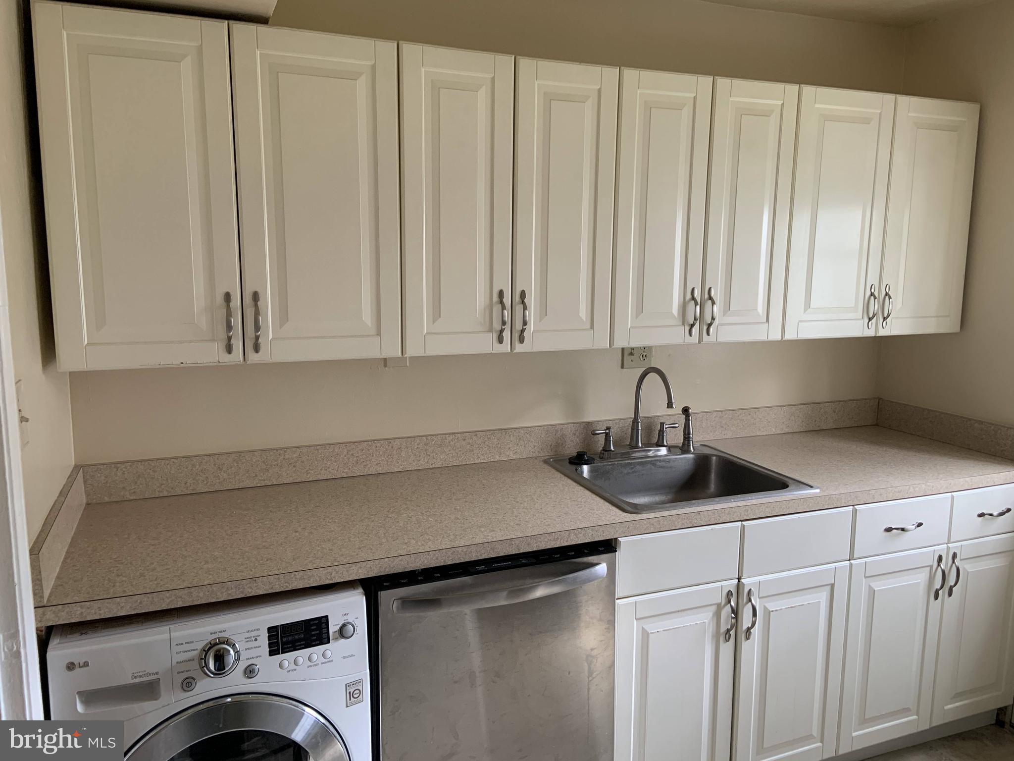 ASHTON HEIGHTS - Residential Lease