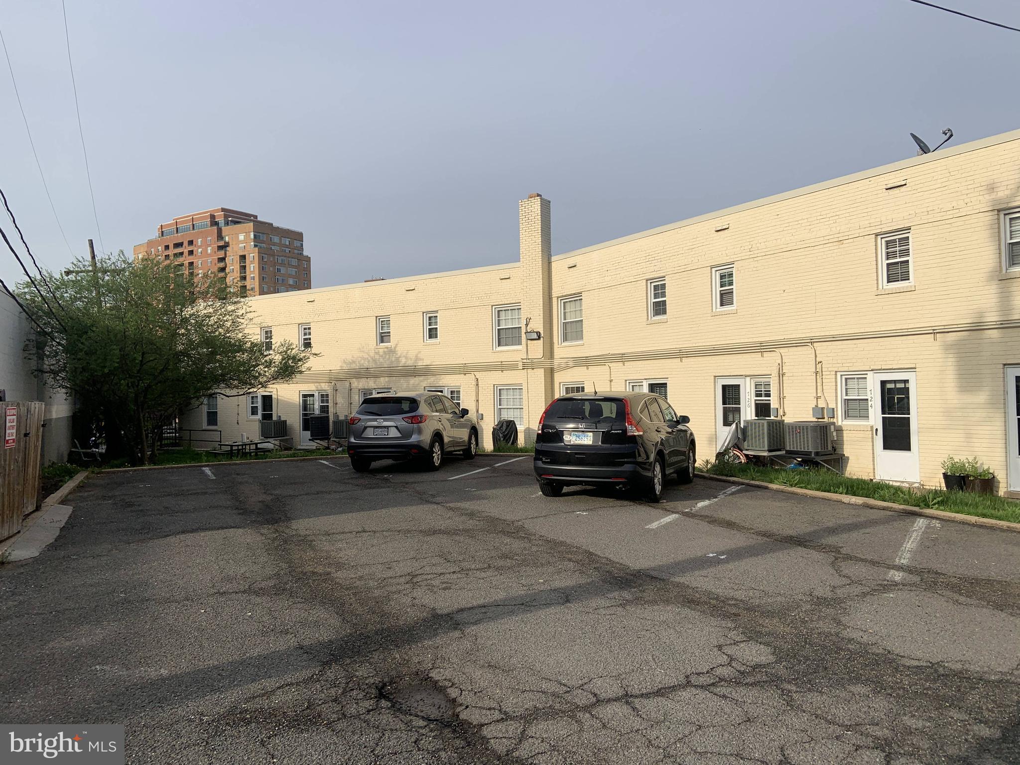 ASHTON HEIGHTS - Residential Lease