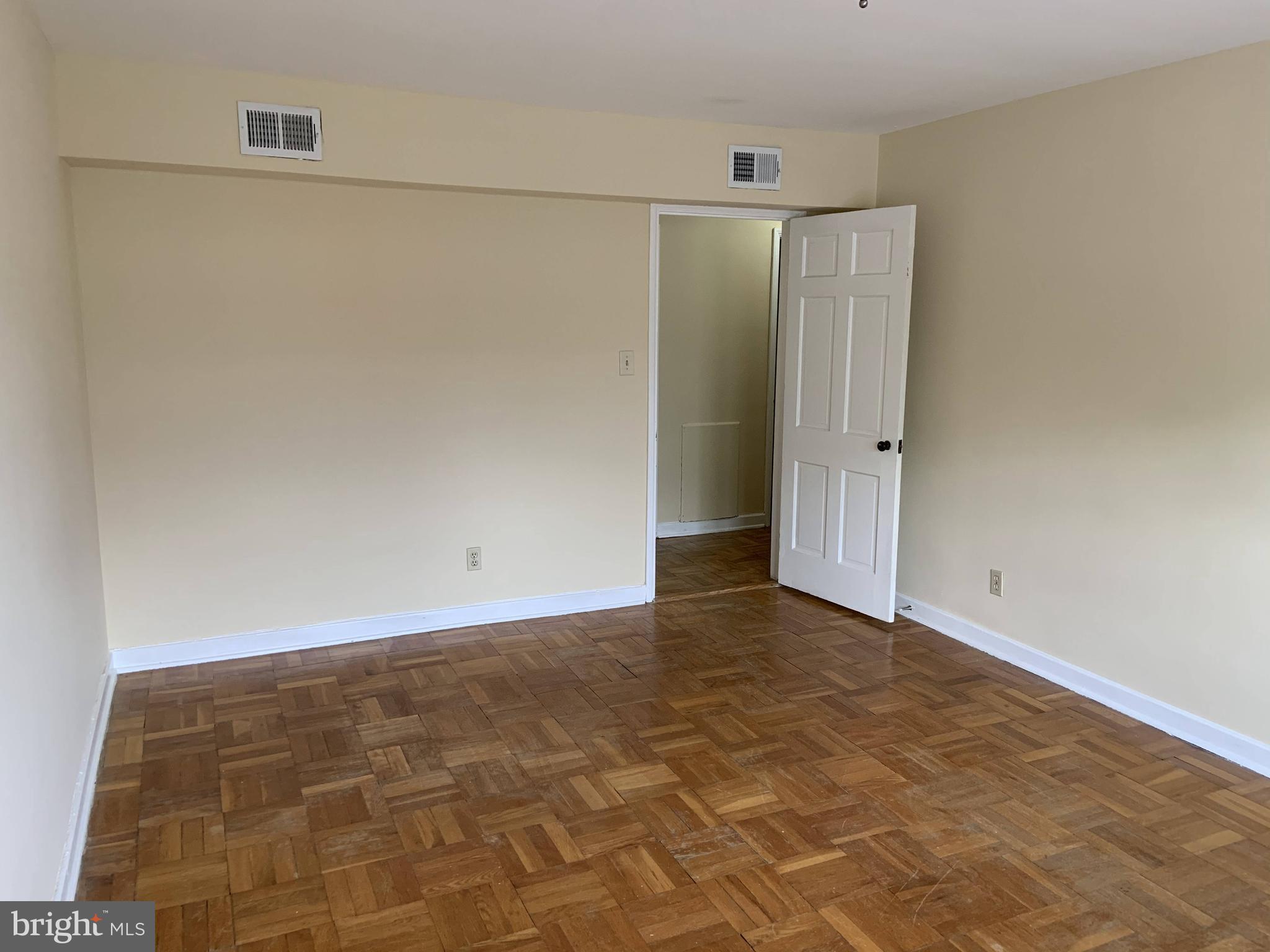 ASHTON HEIGHTS - Residential Lease