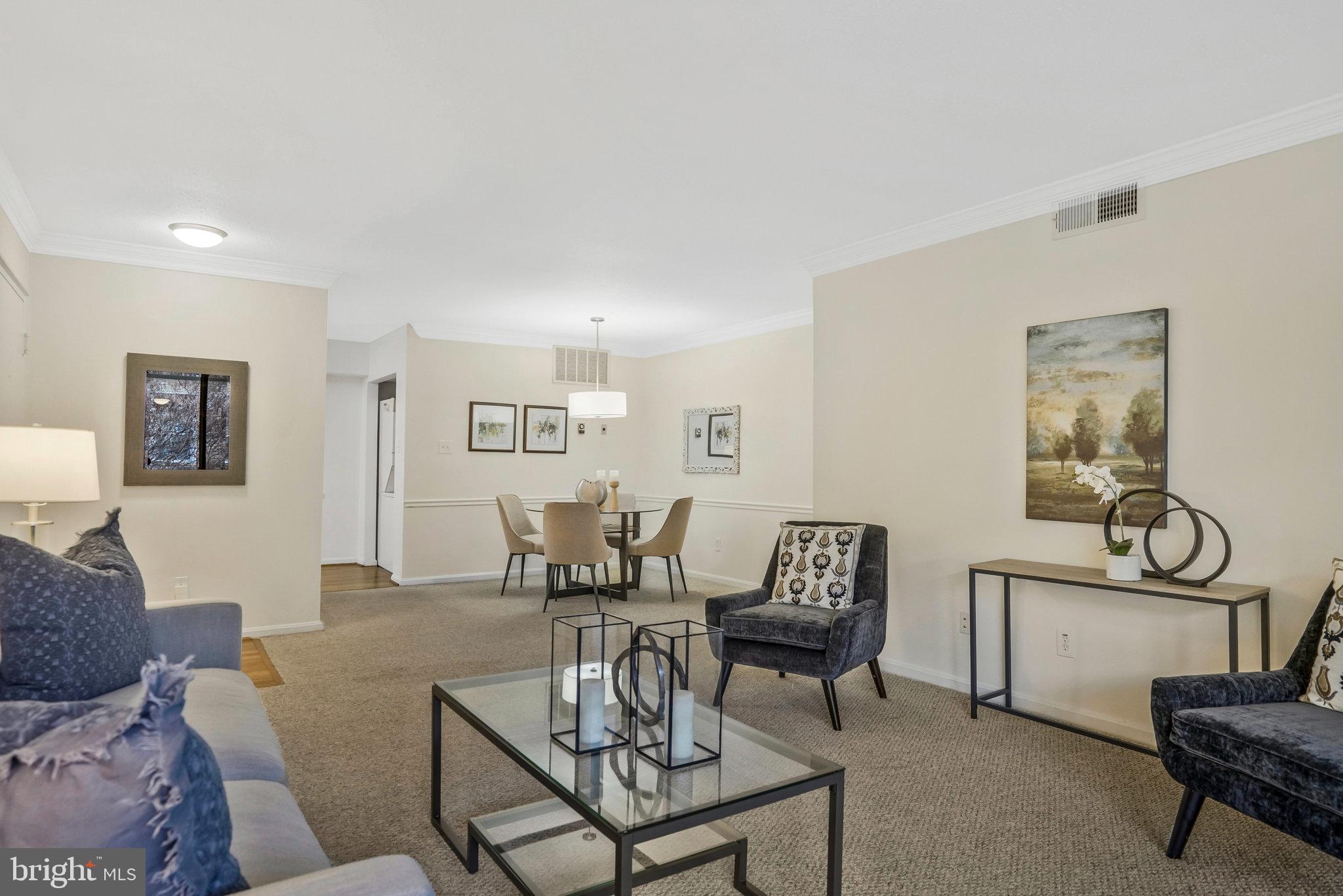 CHATEAUX CONDO - Residential