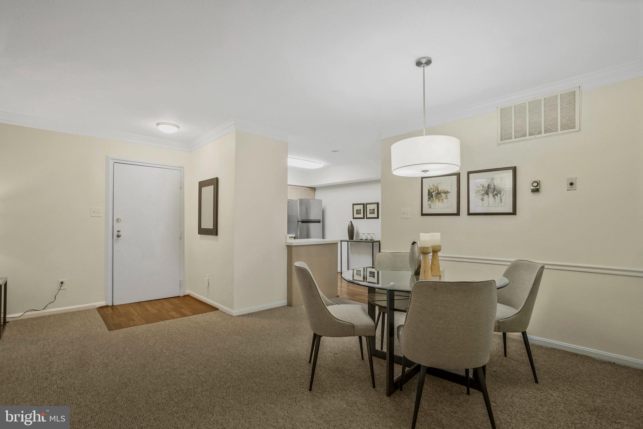 CHATEAUX CONDO - Residential