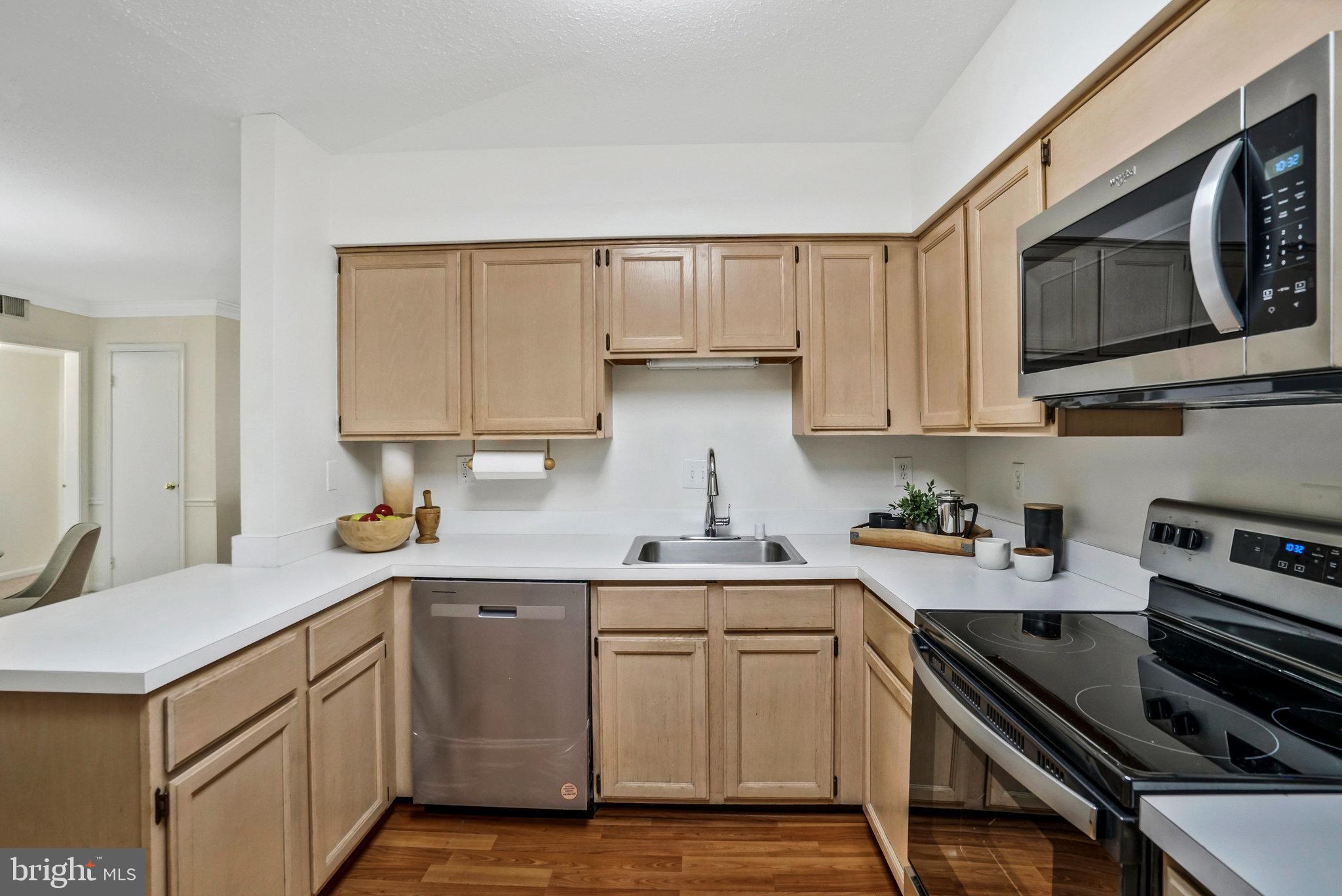 CHATEAUX CONDO - Residential