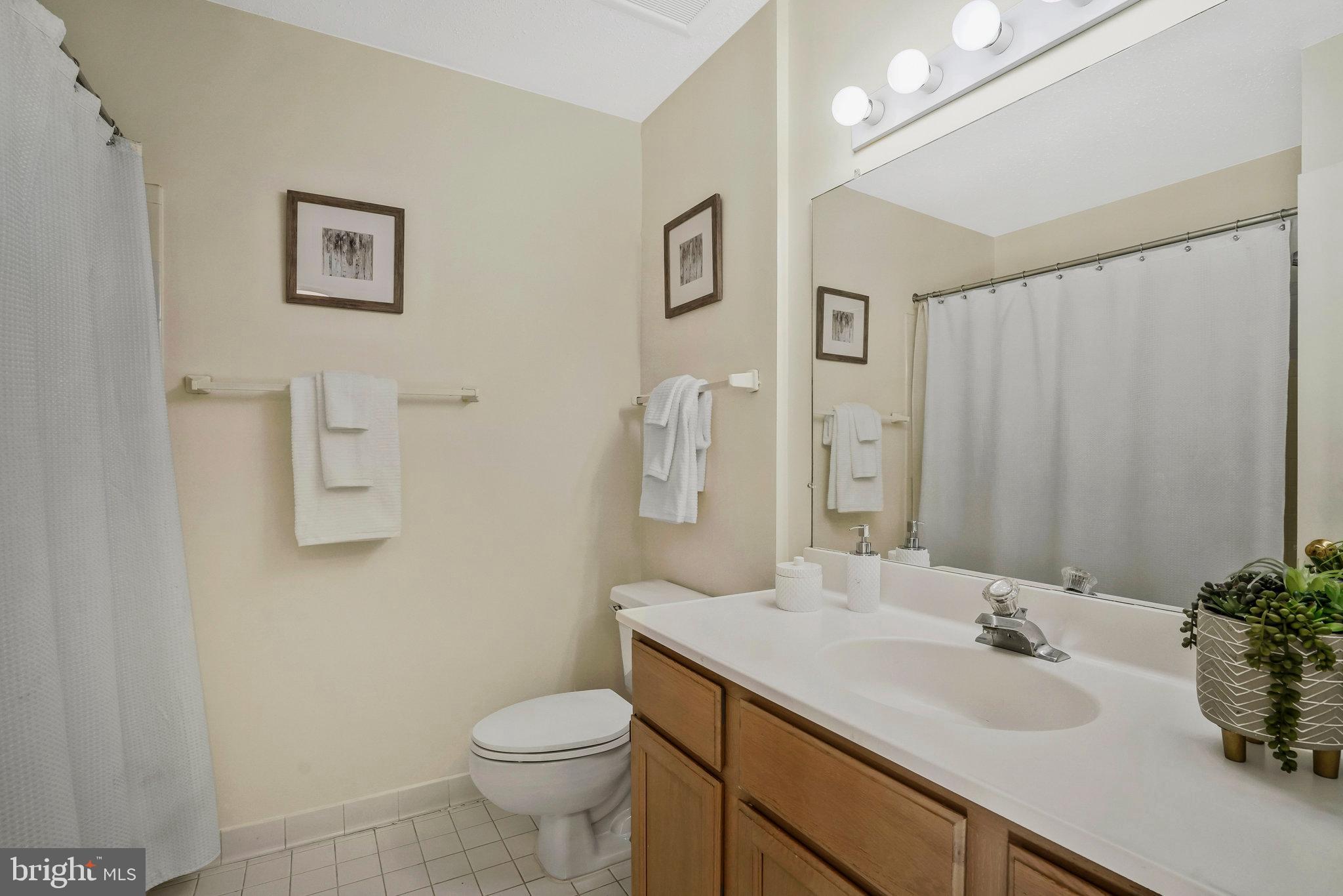 CHATEAUX CONDO - Residential