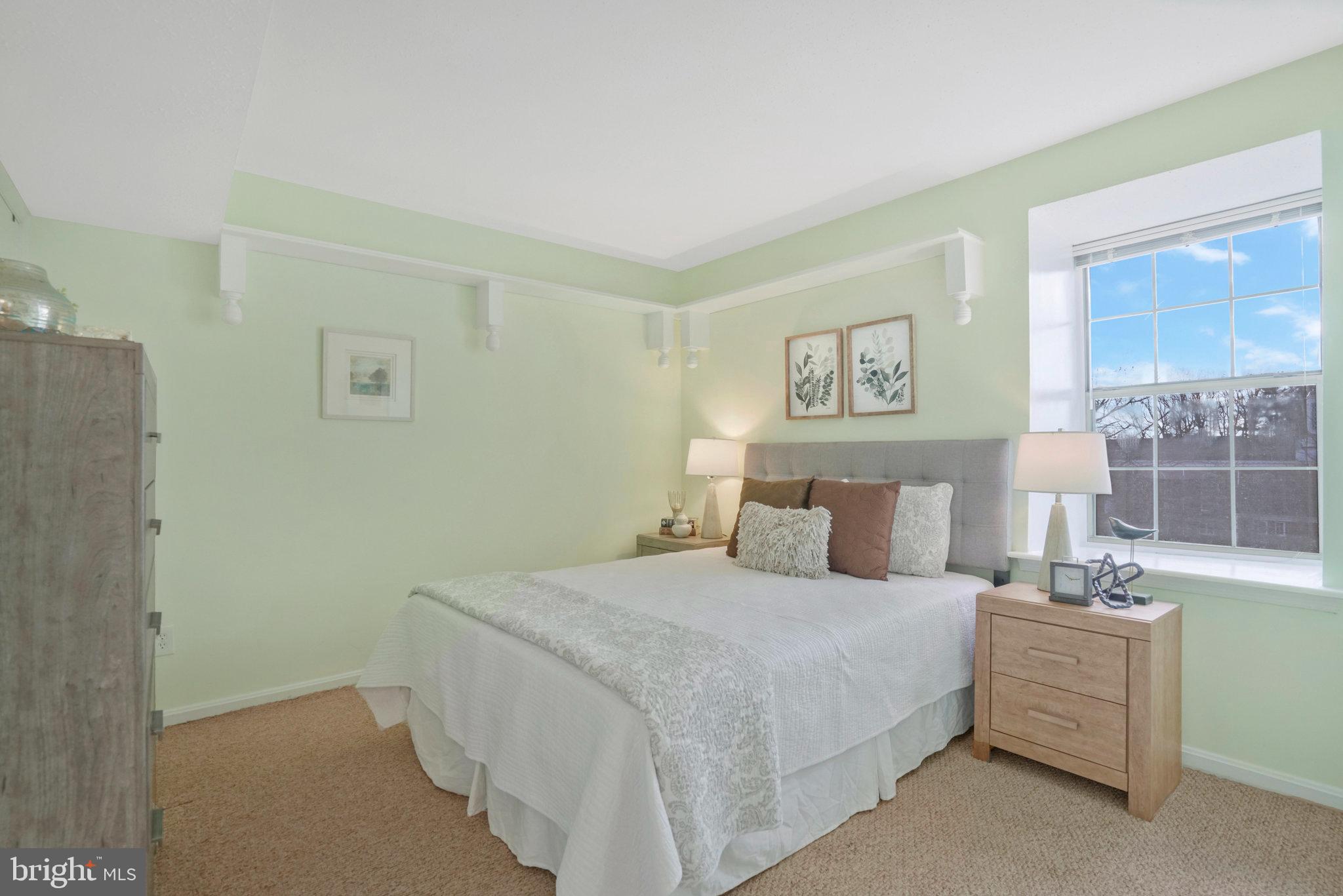 CHATEAUX CONDO - Residential