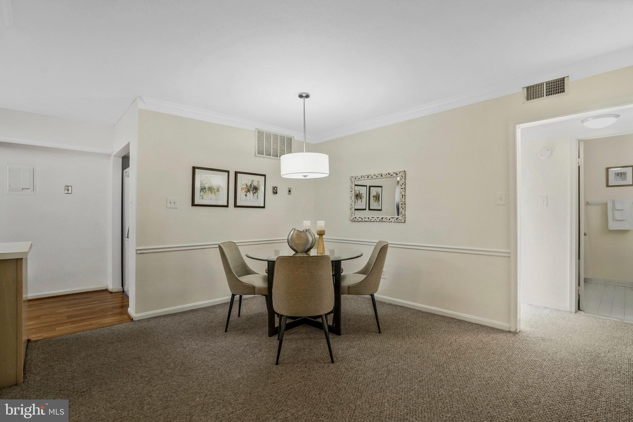 CHATEAUX CONDO - Residential