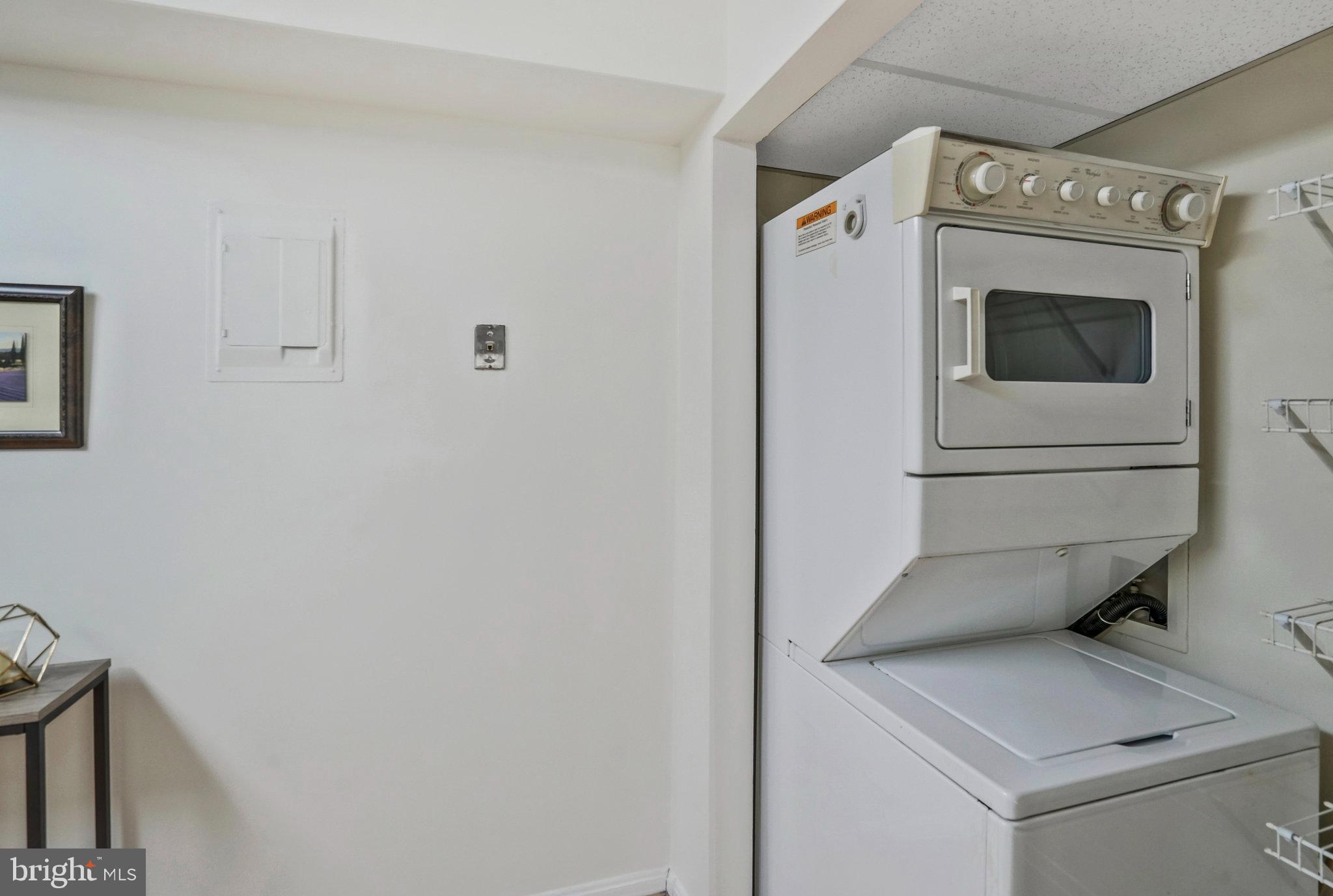 CHATEAUX CONDO - Residential