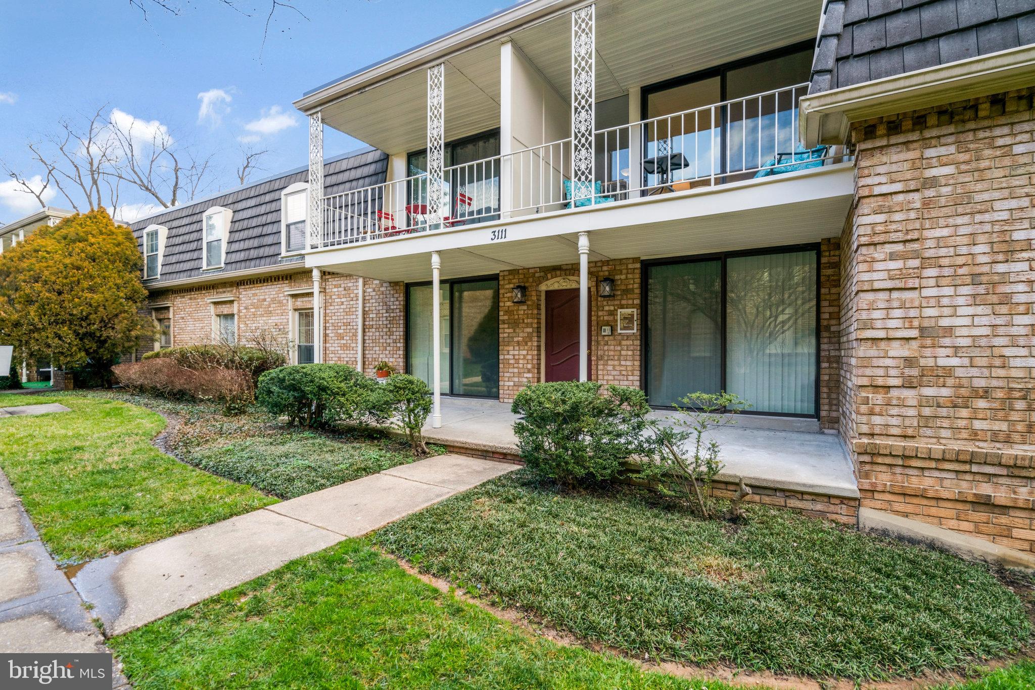 CHATEAUX CONDO - Residential