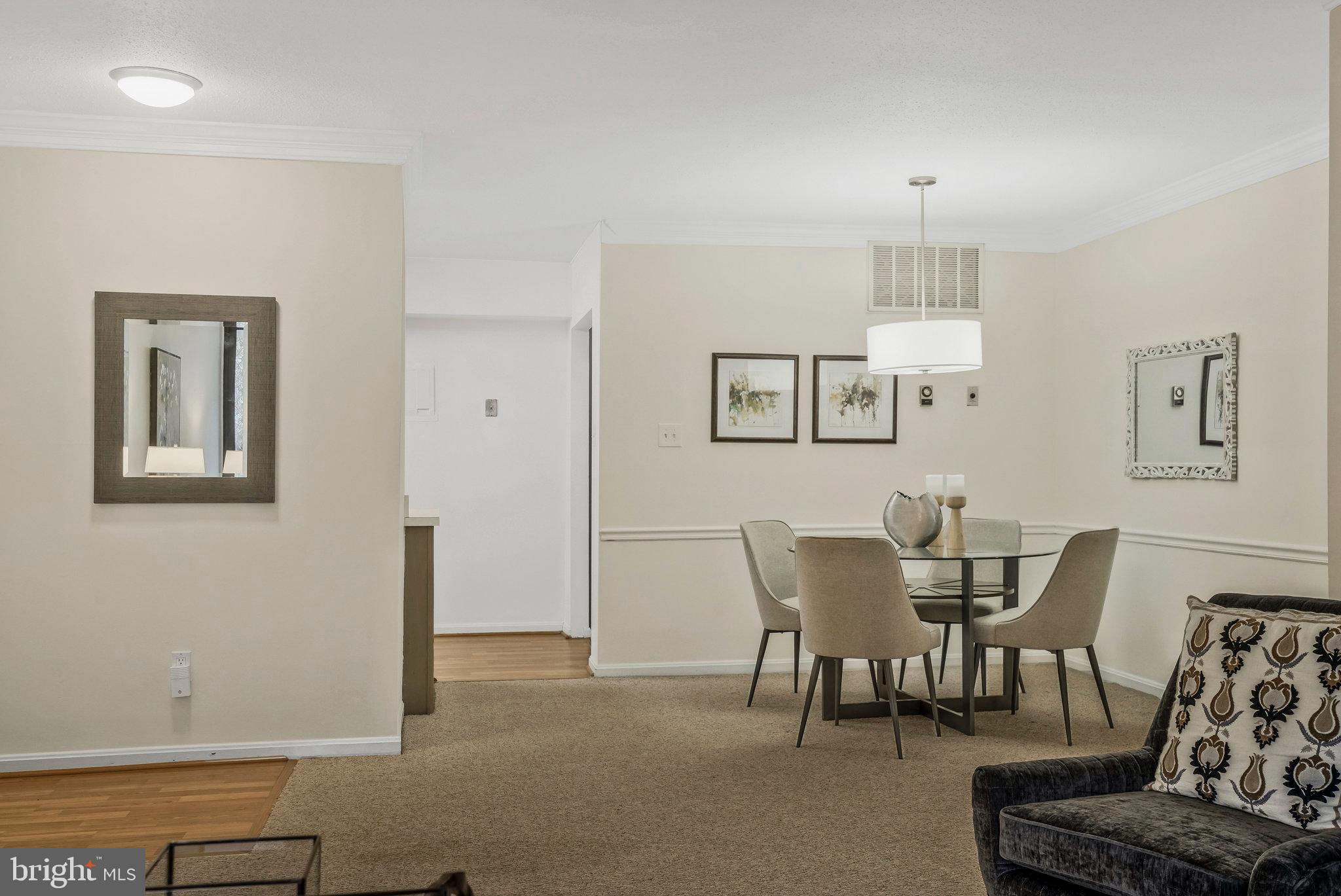 CHATEAUX CONDO - Residential