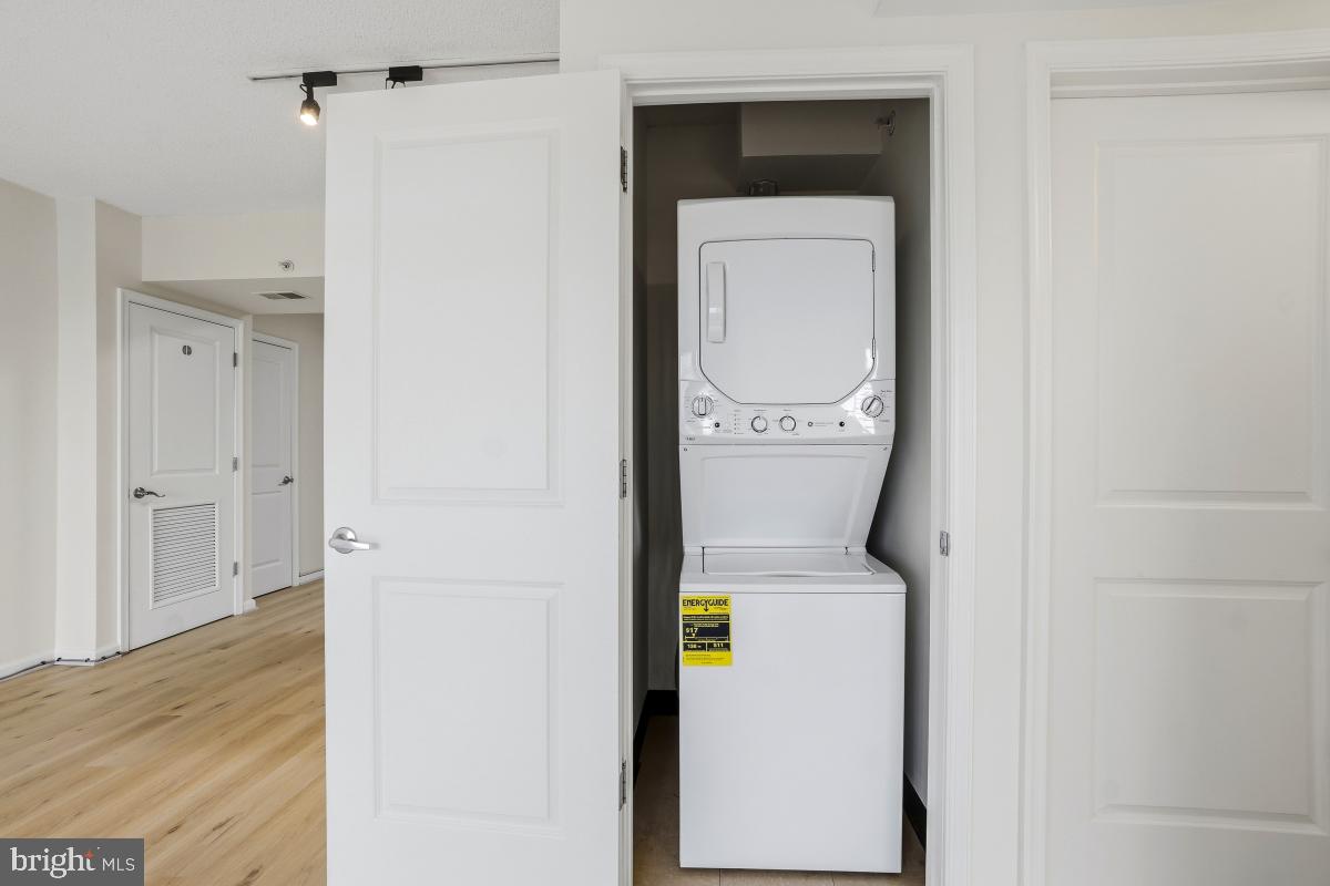 SILVER SPRING - Residential