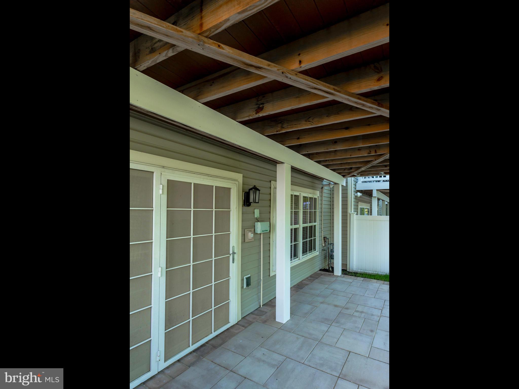 CHELSEA MANOR - Residential