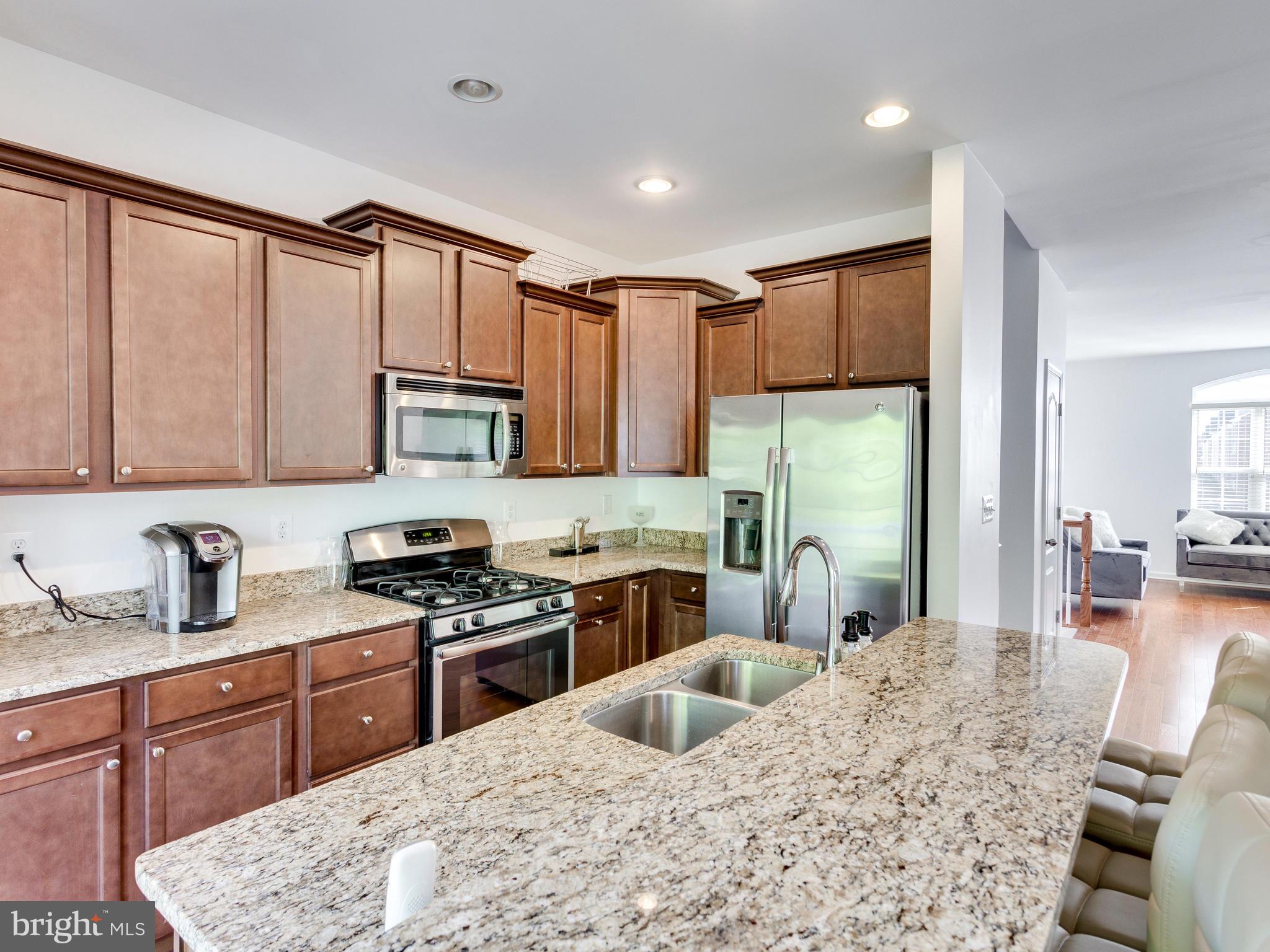 CHELSEA MANOR - Residential