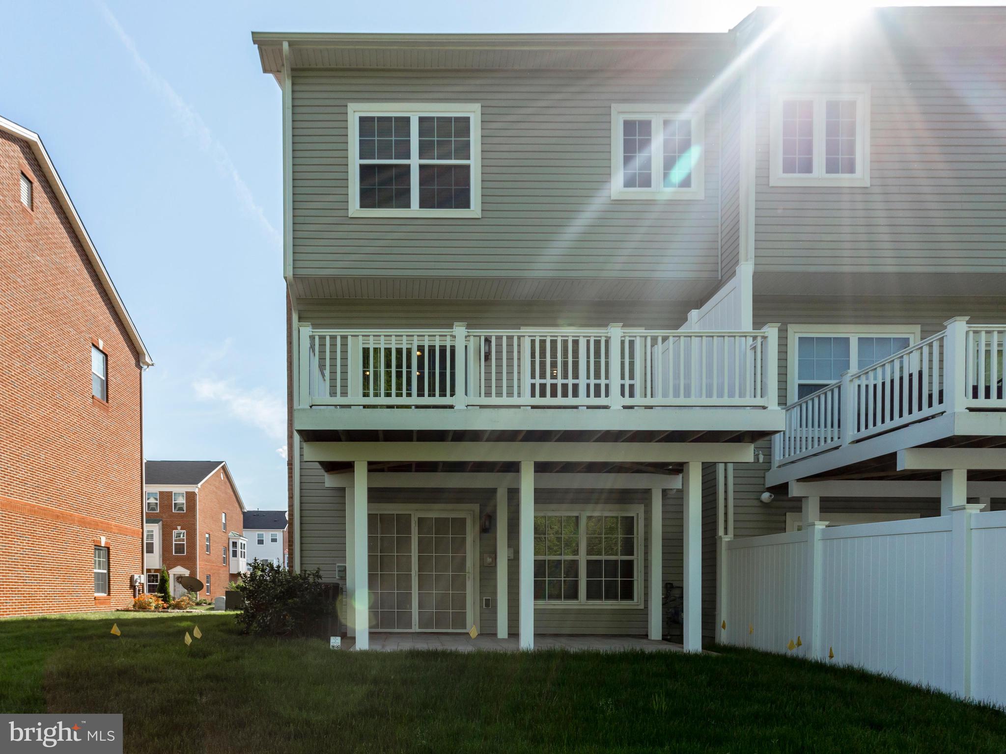 CHELSEA MANOR - Residential