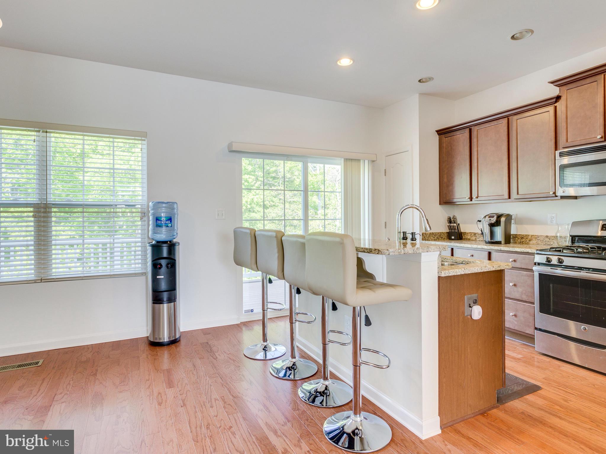 CHELSEA MANOR - Residential