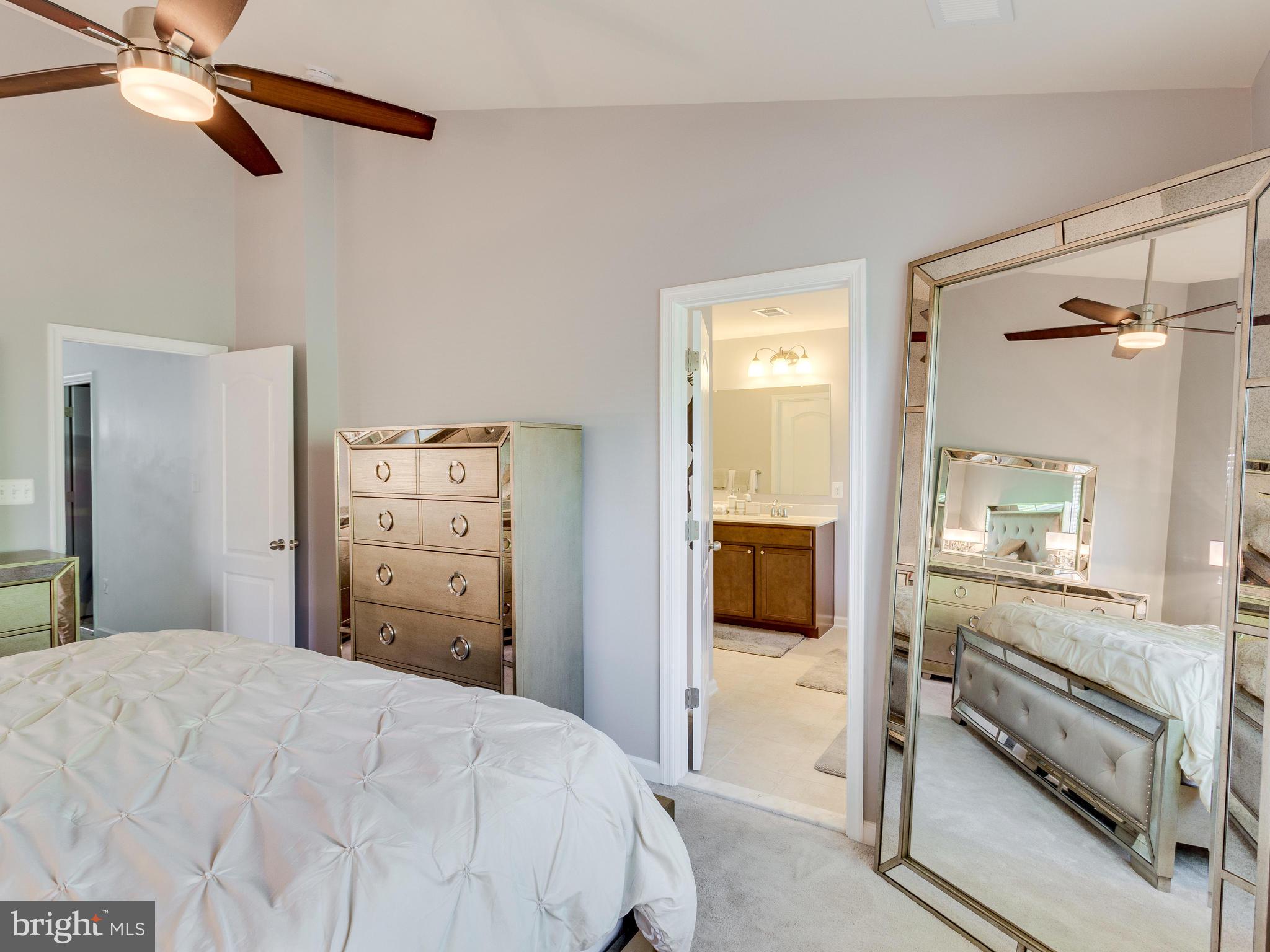 CHELSEA MANOR - Residential